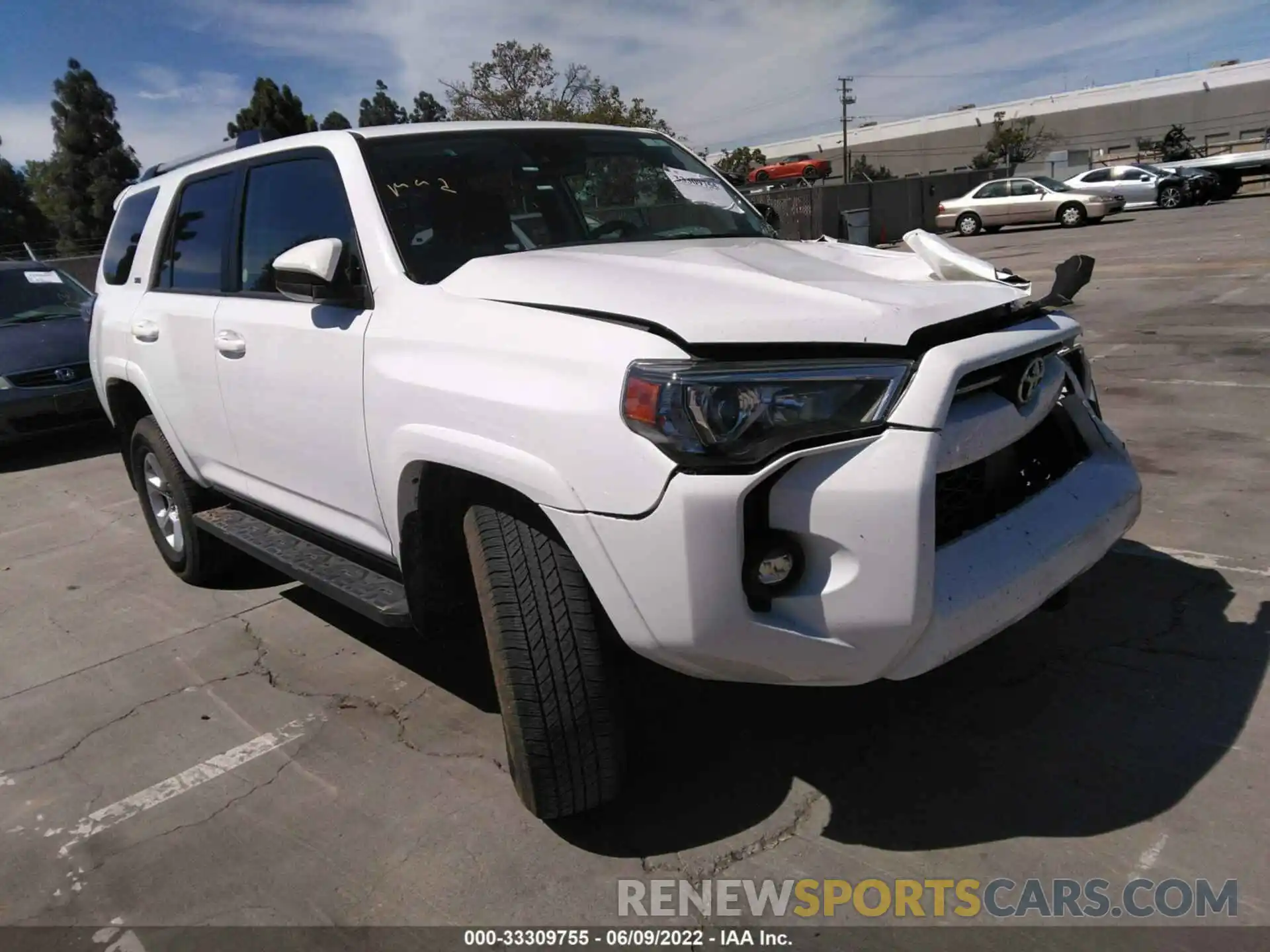 1 Photograph of a damaged car JTEMU5JR0M5921509 TOYOTA 4RUNNER 2021