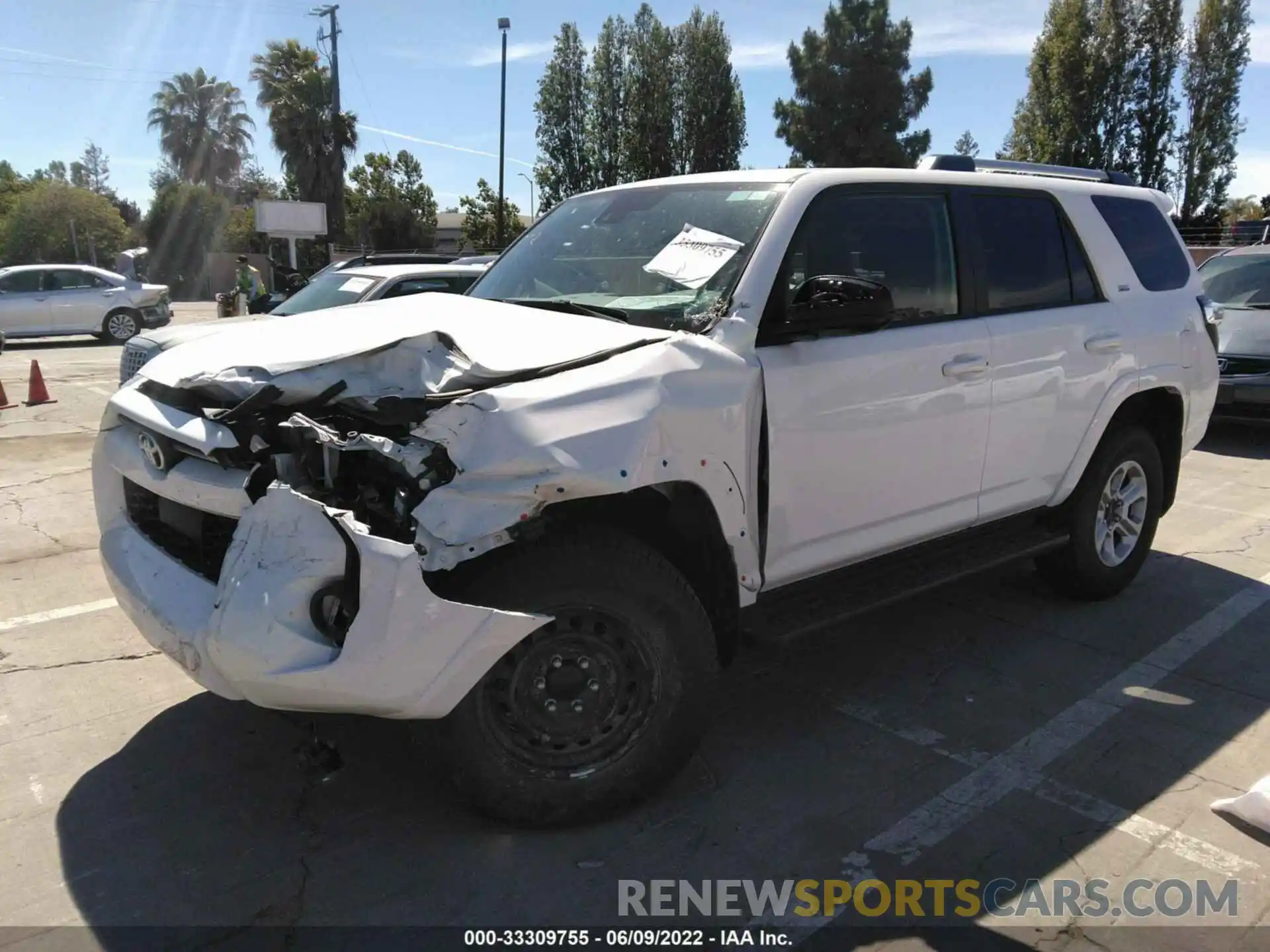 2 Photograph of a damaged car JTEMU5JR0M5921509 TOYOTA 4RUNNER 2021