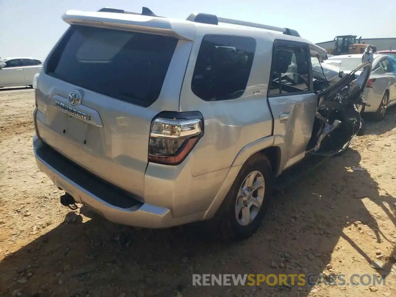 4 Photograph of a damaged car JTEMU5JR0M5941615 TOYOTA 4RUNNER 2021