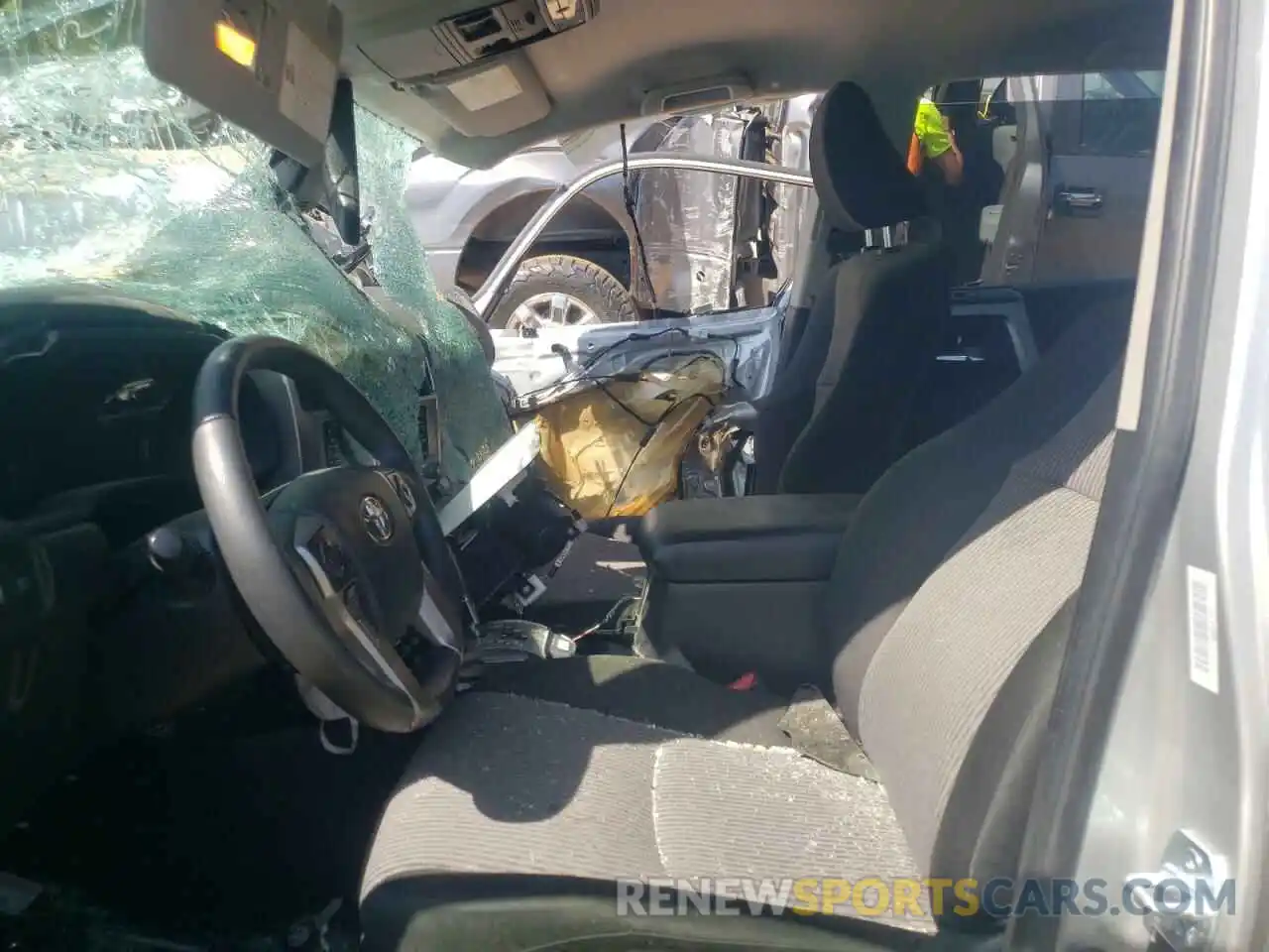 5 Photograph of a damaged car JTEMU5JR0M5941615 TOYOTA 4RUNNER 2021