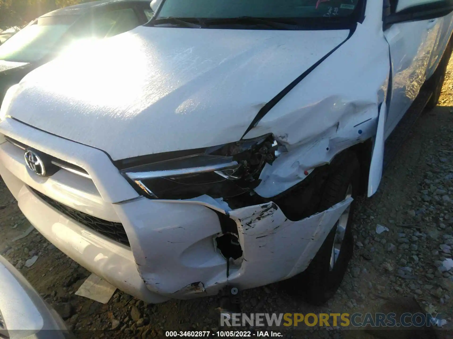 6 Photograph of a damaged car JTEMU5JR0M5942036 TOYOTA 4RUNNER 2021