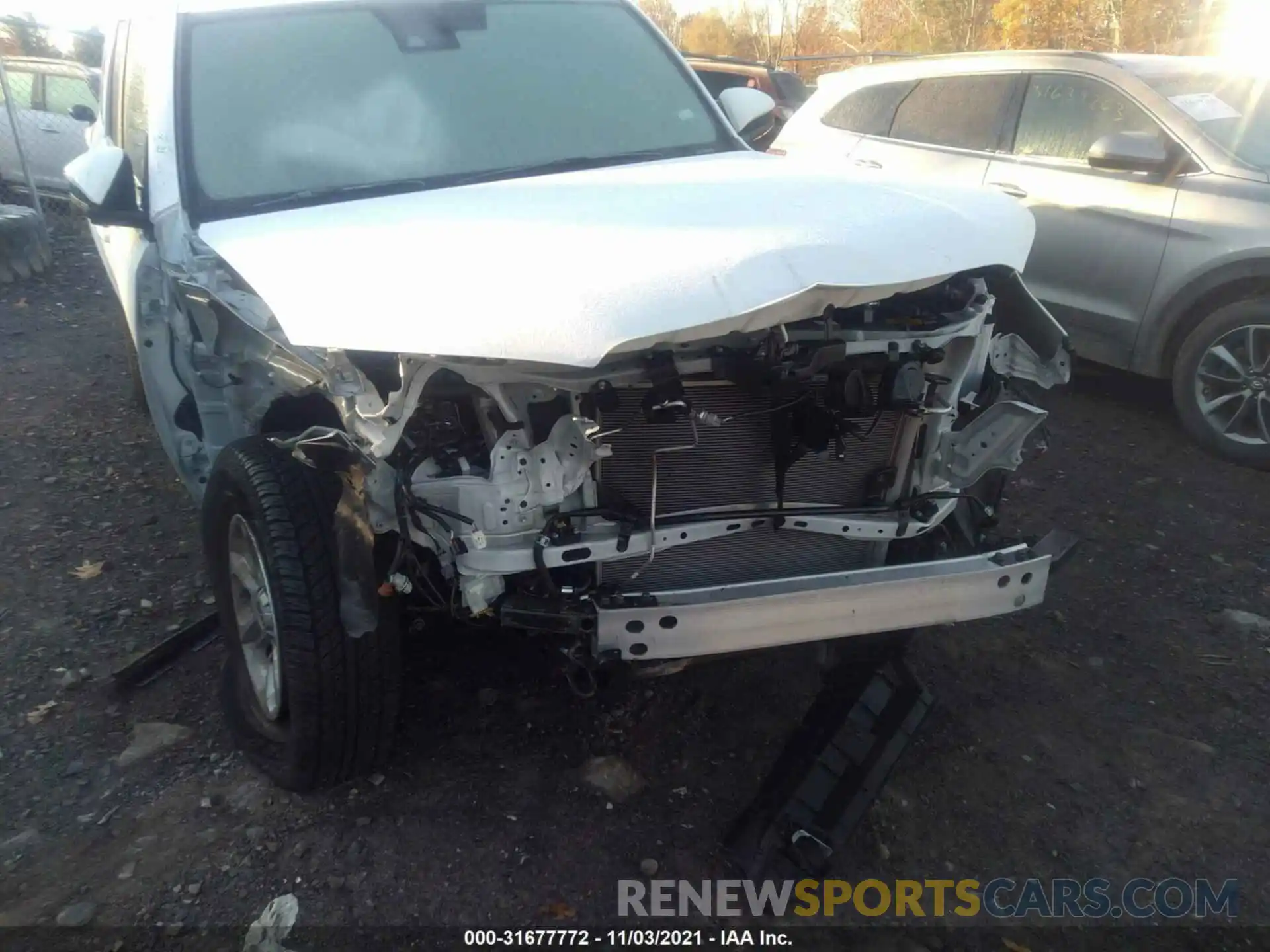 6 Photograph of a damaged car JTEMU5JR0M5952193 TOYOTA 4RUNNER 2021