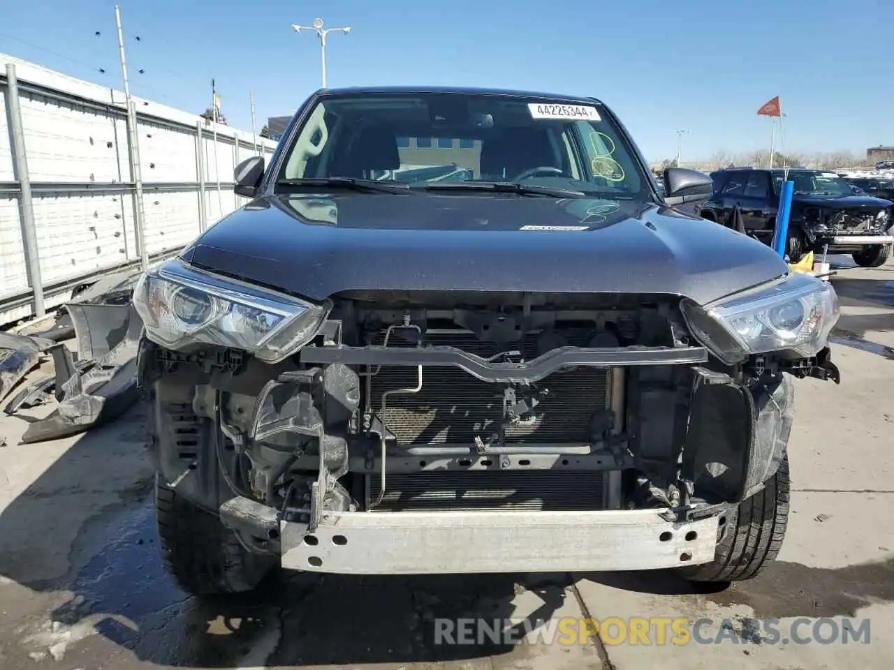 5 Photograph of a damaged car JTEMU5JR1M5848926 TOYOTA 4RUNNER 2021