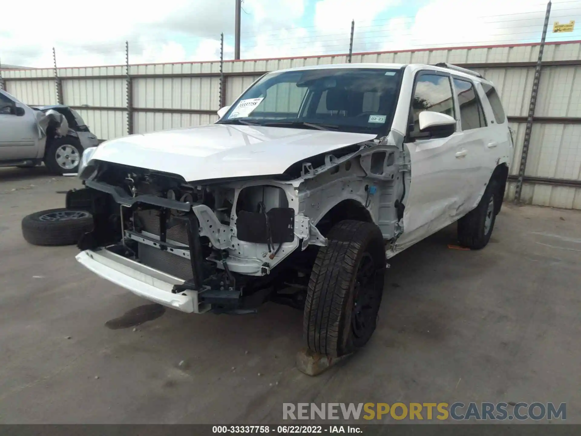 2 Photograph of a damaged car JTEMU5JR1M5872563 TOYOTA 4RUNNER 2021