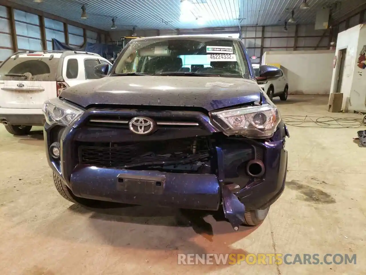 9 Photograph of a damaged car JTEMU5JR1M5897933 TOYOTA 4RUNNER 2021