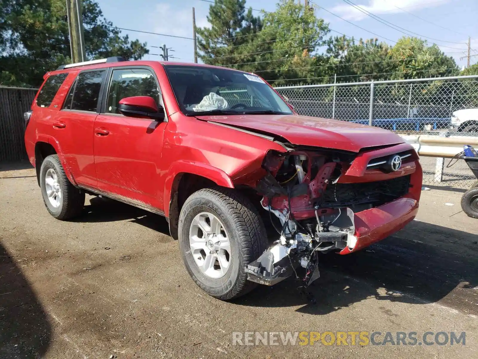 1 Photograph of a damaged car JTEMU5JR1M5900734 TOYOTA 4RUNNER 2021