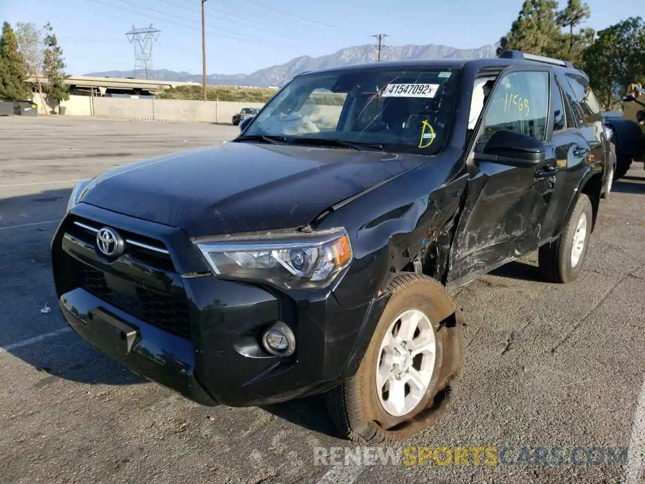 2 Photograph of a damaged car JTEMU5JR1M5903696 TOYOTA 4RUNNER 2021