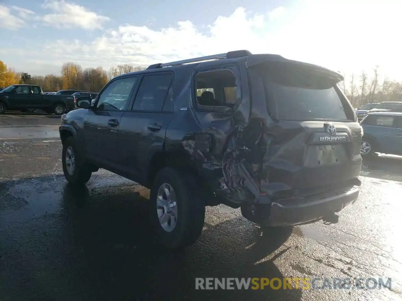 3 Photograph of a damaged car JTEMU5JR1M5906243 TOYOTA 4RUNNER 2021