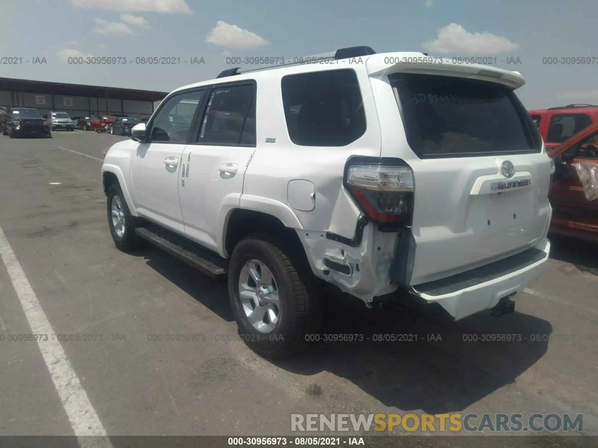 3 Photograph of a damaged car JTEMU5JR1M5910213 TOYOTA 4RUNNER 2021