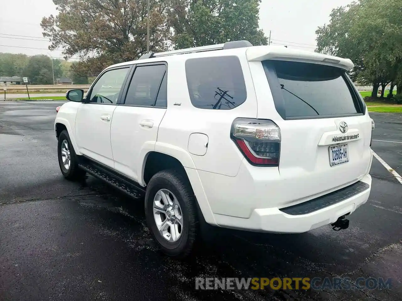 3 Photograph of a damaged car JTEMU5JR1M5923589 TOYOTA 4RUNNER 2021