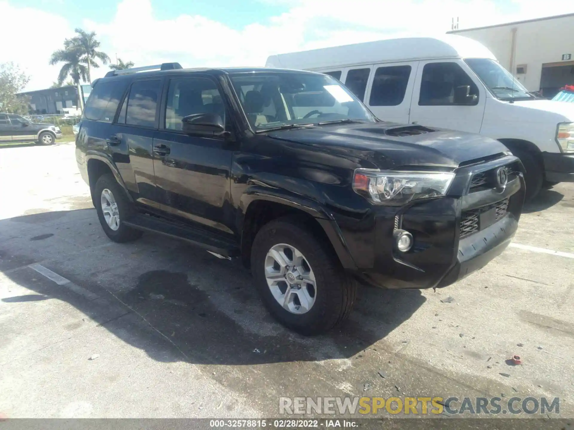 1 Фотография поврежденного автомобиля JTEMU5JR1M5926346 TOYOTA 4RUNNER 2021