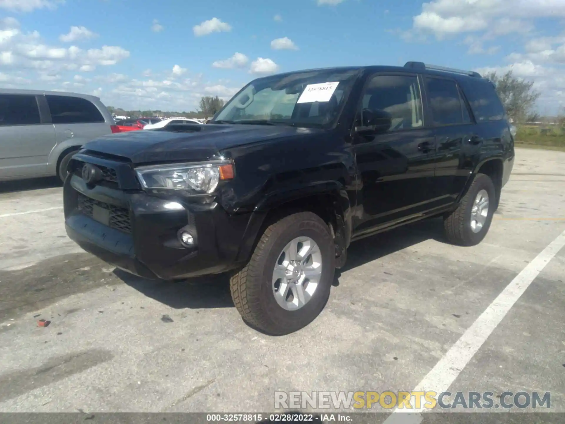 2 Photograph of a damaged car JTEMU5JR1M5926346 TOYOTA 4RUNNER 2021