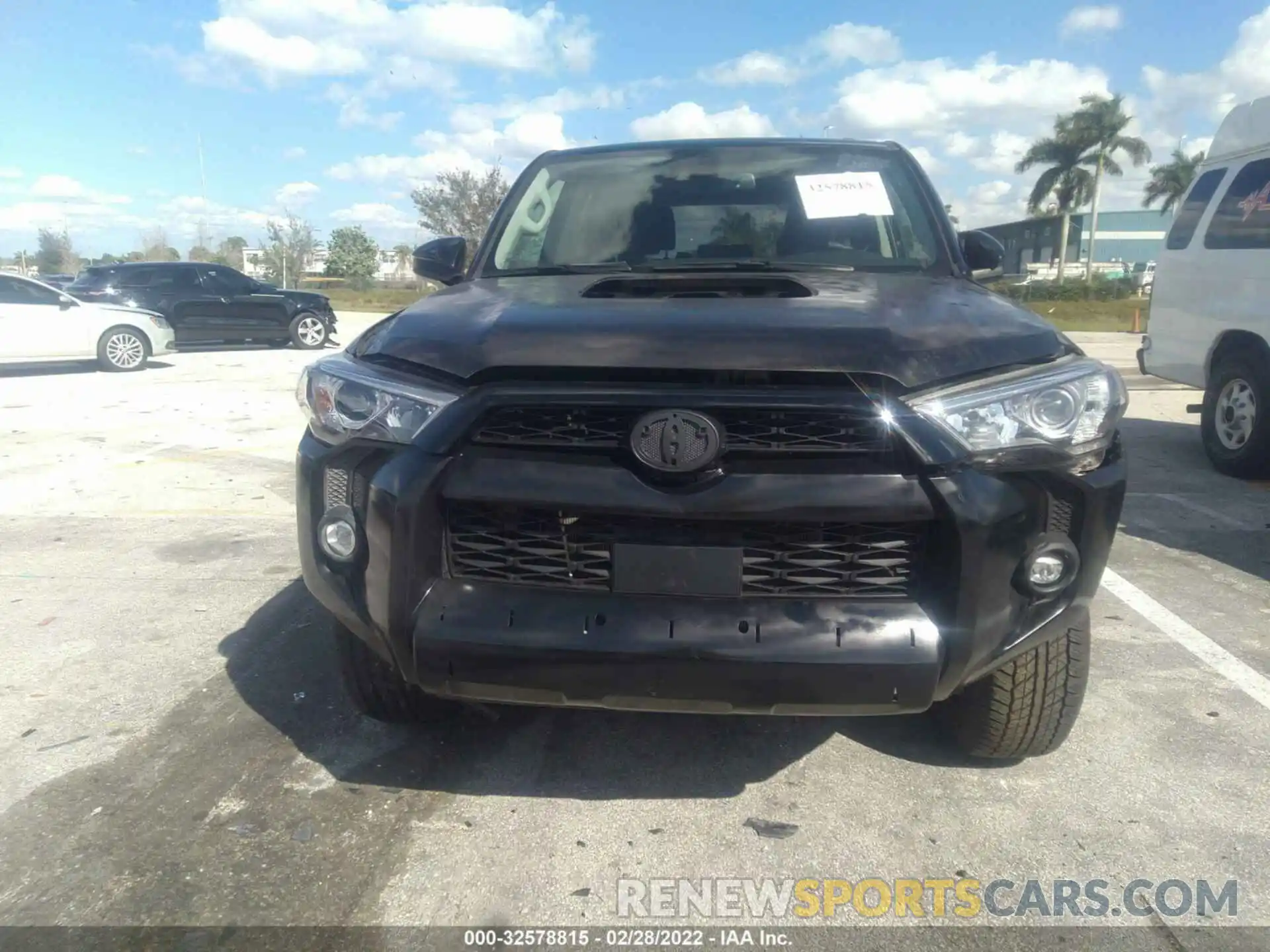 6 Photograph of a damaged car JTEMU5JR1M5926346 TOYOTA 4RUNNER 2021