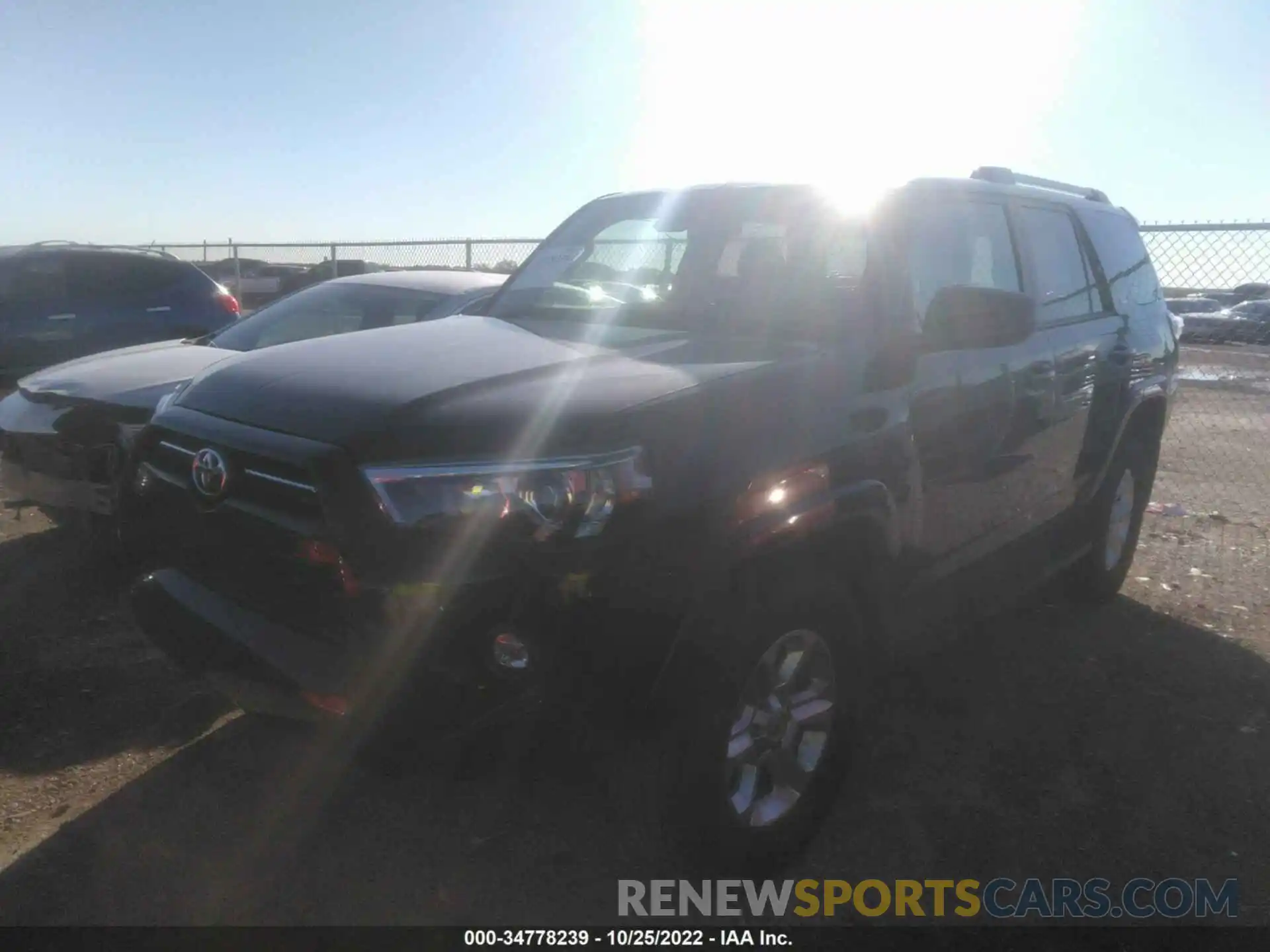 2 Photograph of a damaged car JTEMU5JR1M5939548 TOYOTA 4RUNNER 2021