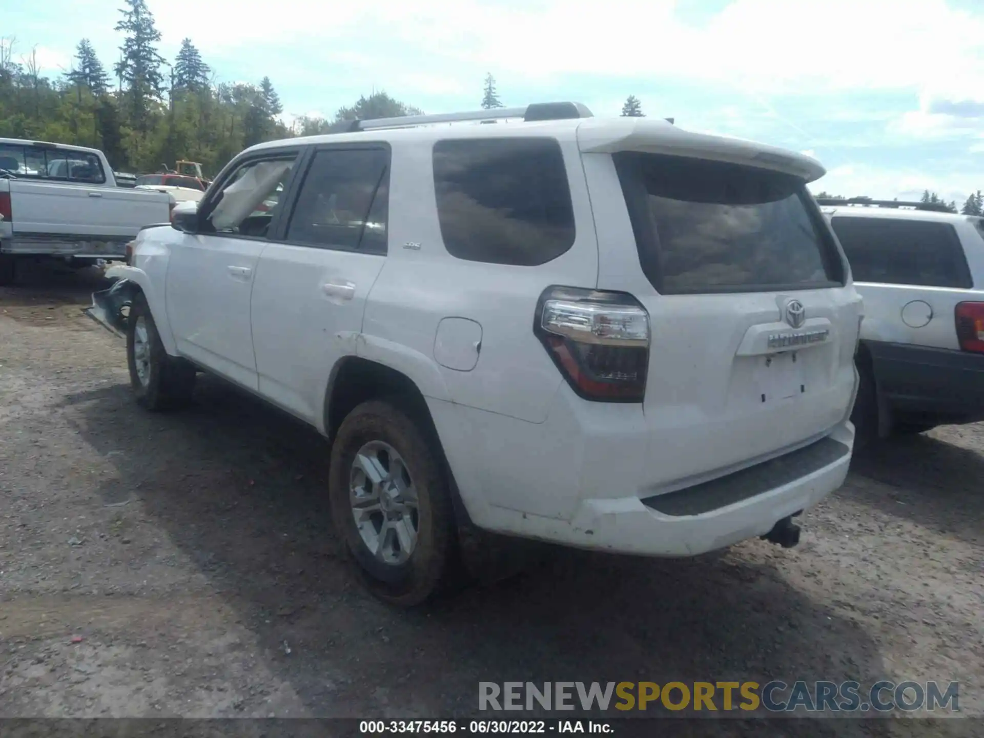 3 Фотография поврежденного автомобиля JTEMU5JR2M5854542 TOYOTA 4RUNNER 2021