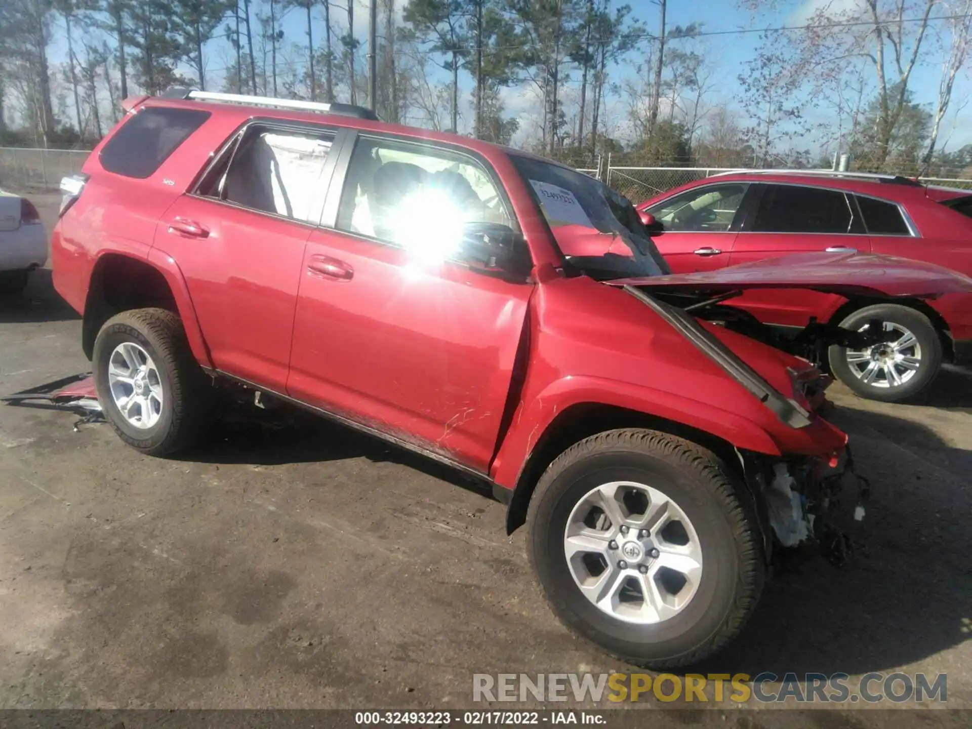 1 Photograph of a damaged car JTEMU5JR2M5907238 TOYOTA 4RUNNER 2021