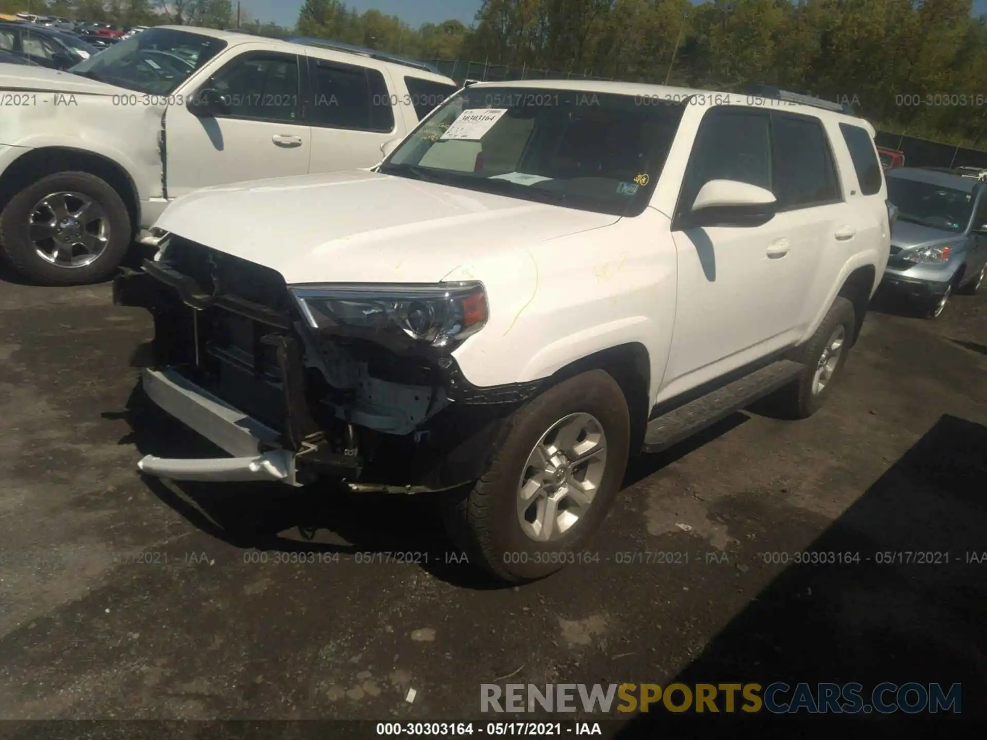 2 Photograph of a damaged car JTEMU5JR3M5876632 TOYOTA 4RUNNER 2021