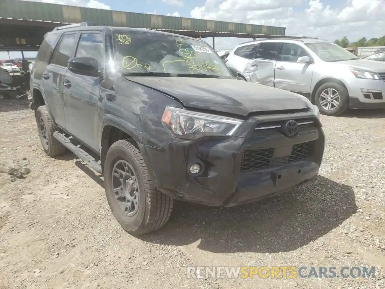 1 Photograph of a damaged car JTEMU5JR3M5880342 TOYOTA 4RUNNER 2021