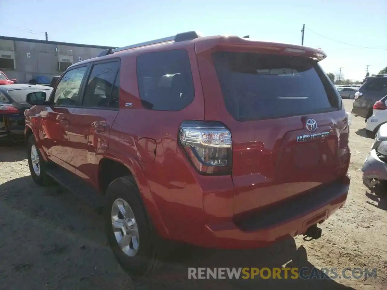 3 Photograph of a damaged car JTEMU5JR3M5916868 TOYOTA 4RUNNER 2021