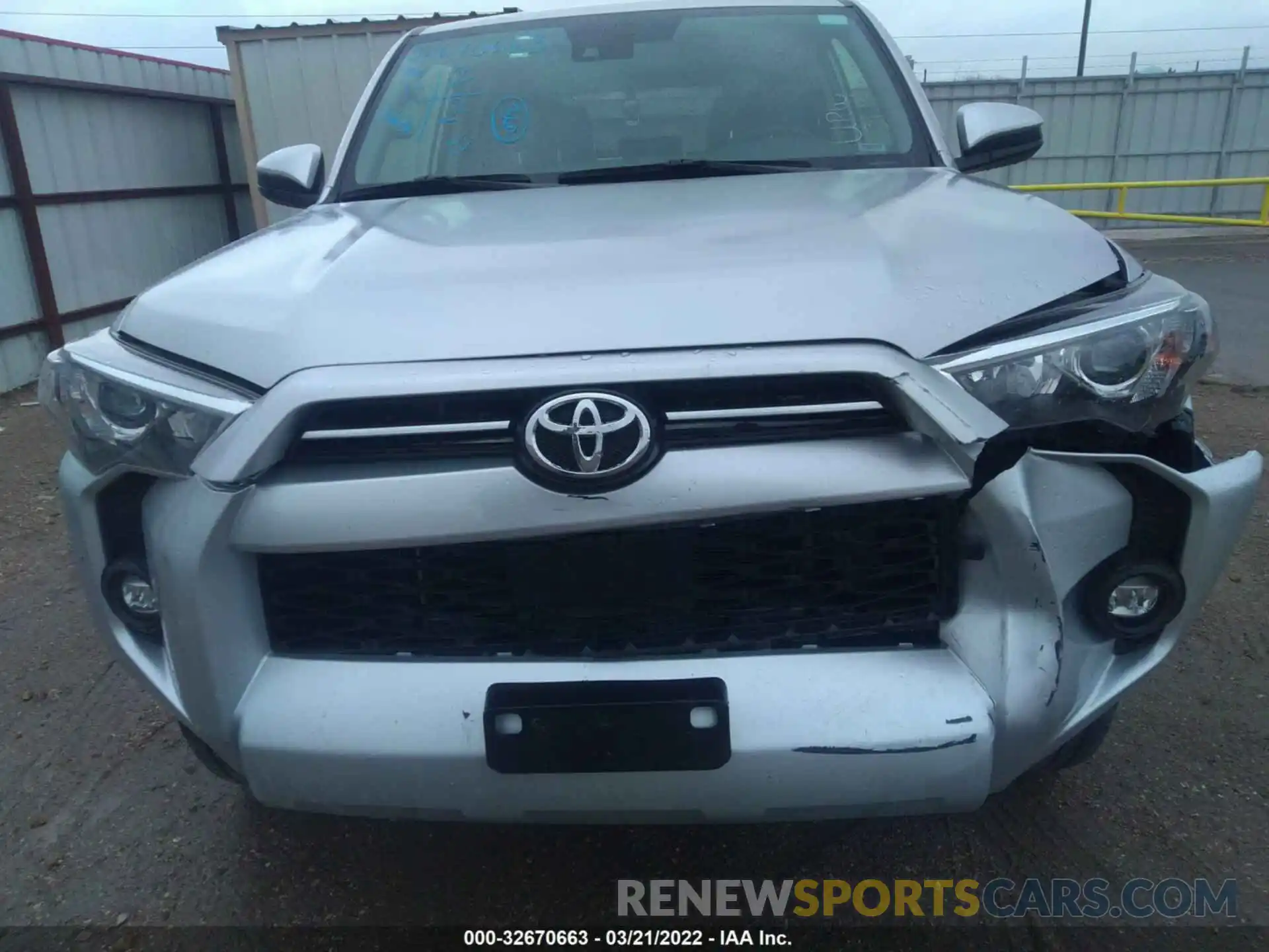 6 Photograph of a damaged car JTEMU5JR3M5937283 TOYOTA 4RUNNER 2021