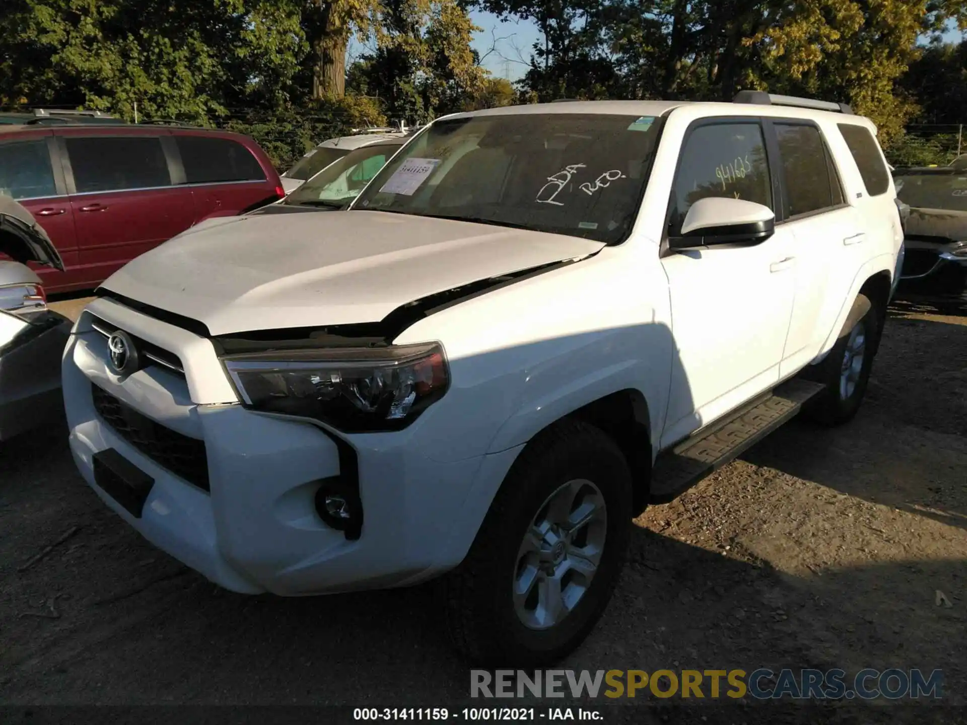 2 Photograph of a damaged car JTEMU5JR3M5941625 TOYOTA 4RUNNER 2021