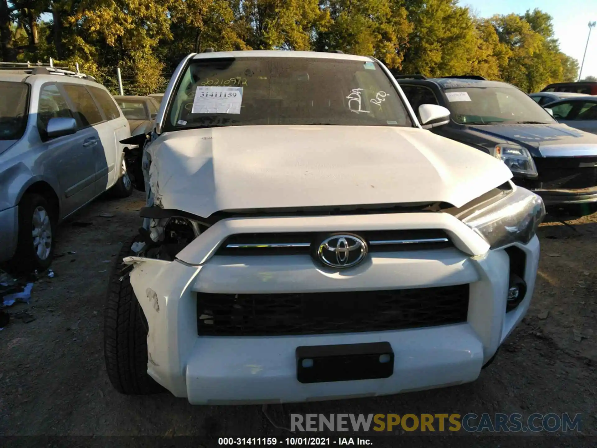 6 Photograph of a damaged car JTEMU5JR3M5941625 TOYOTA 4RUNNER 2021