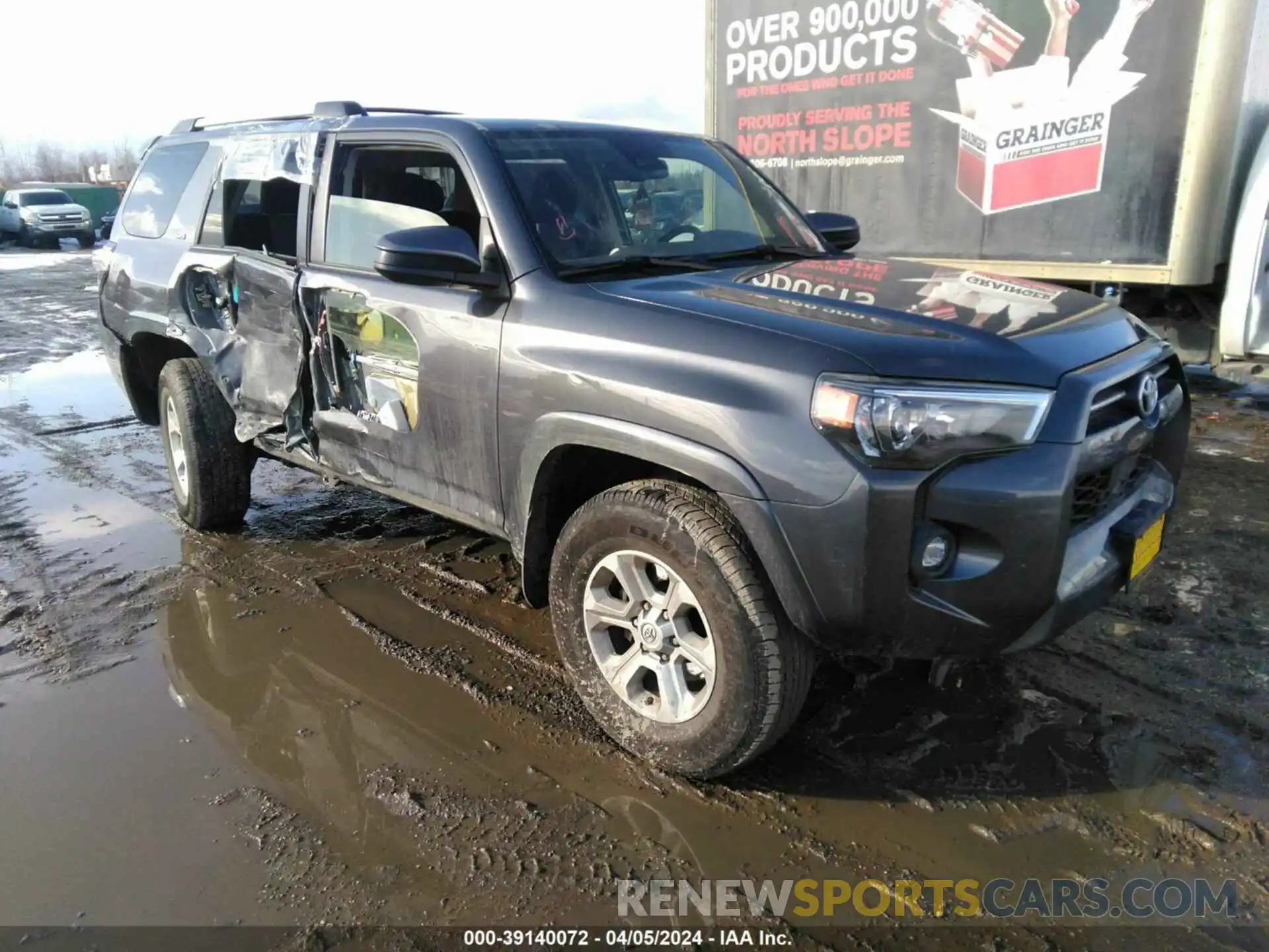 1 Photograph of a damaged car JTEMU5JR3M5947327 TOYOTA 4RUNNER 2021