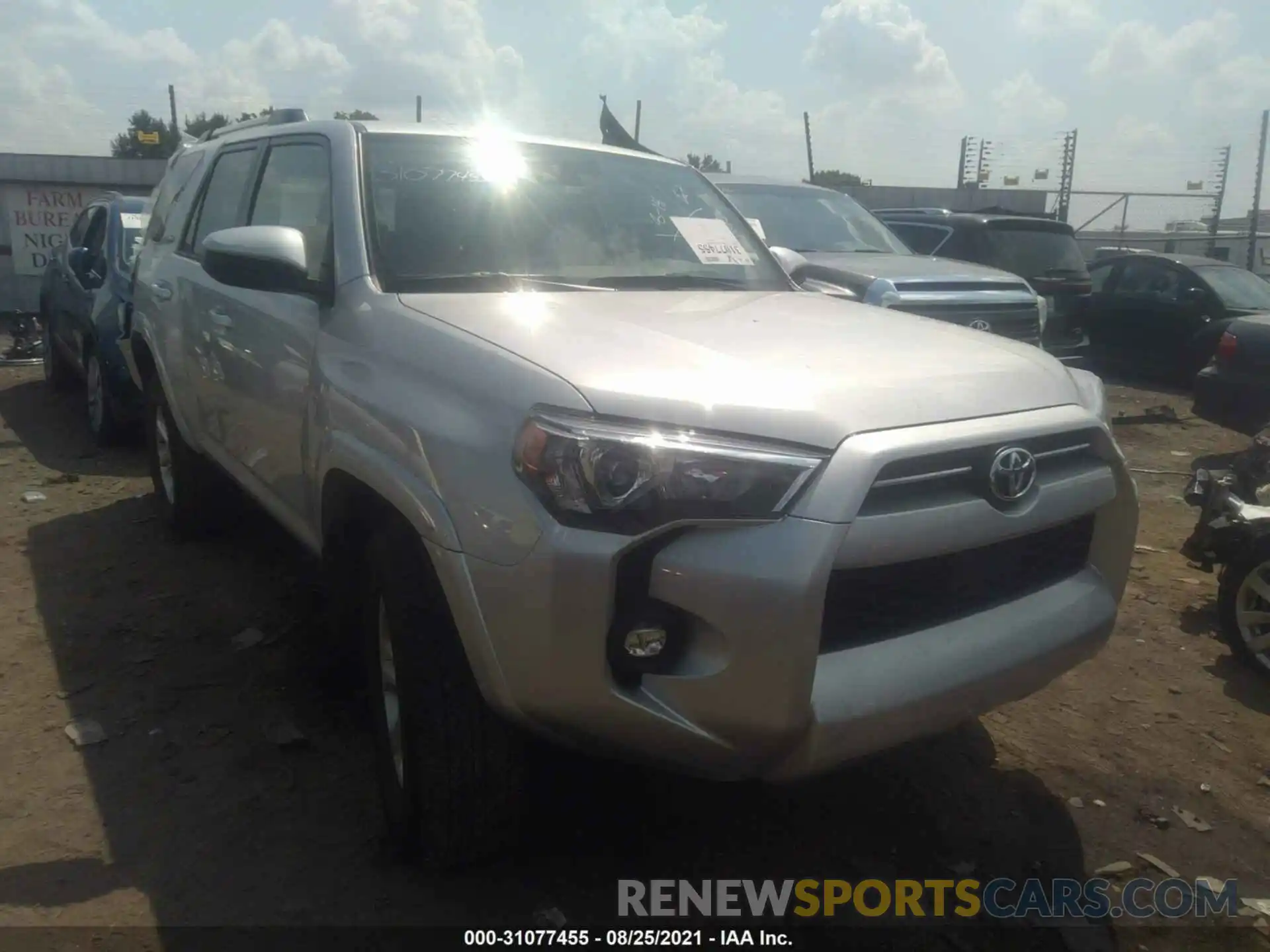 1 Photograph of a damaged car JTEMU5JR4M5885985 TOYOTA 4RUNNER 2021