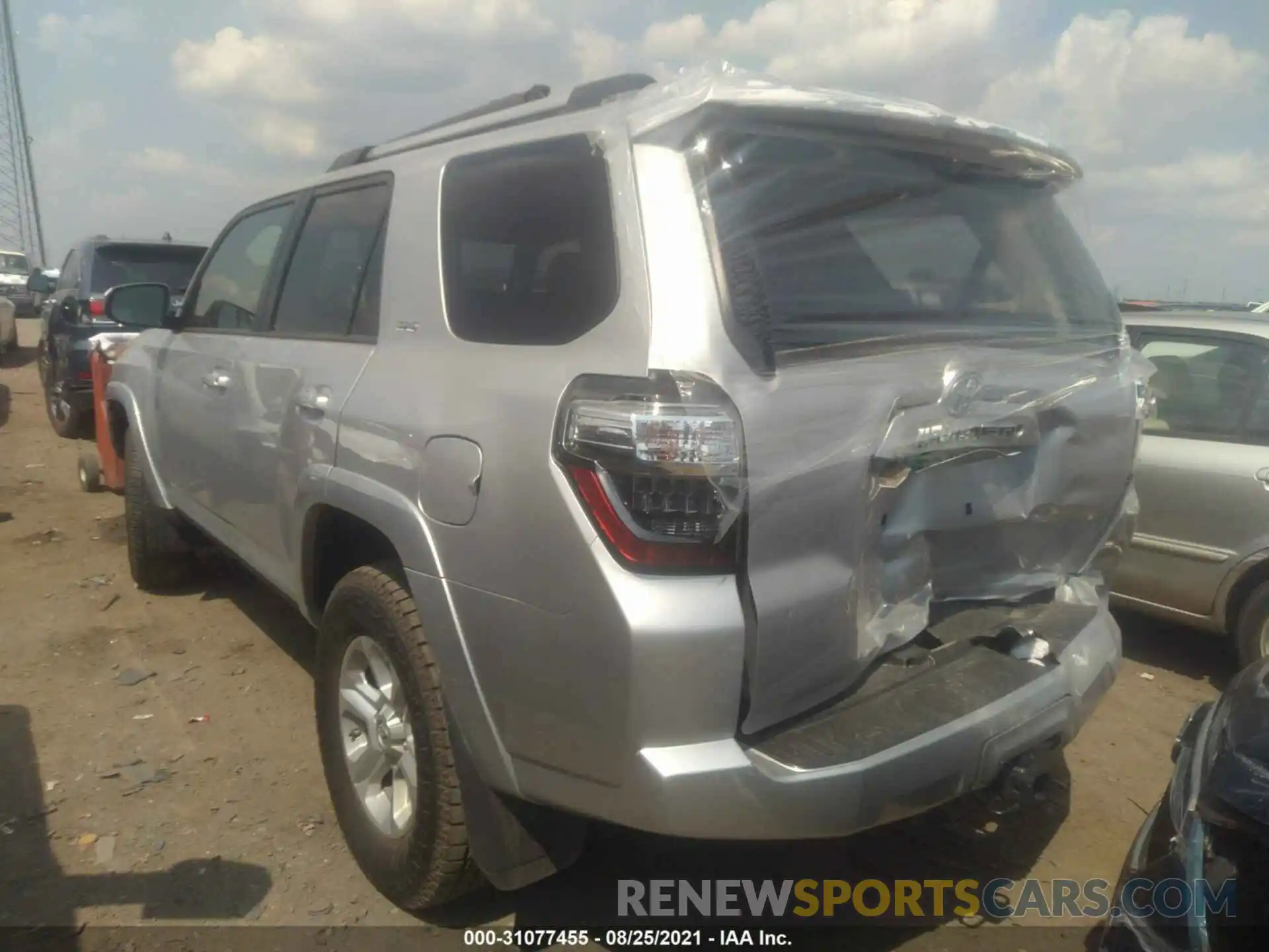 3 Photograph of a damaged car JTEMU5JR4M5885985 TOYOTA 4RUNNER 2021