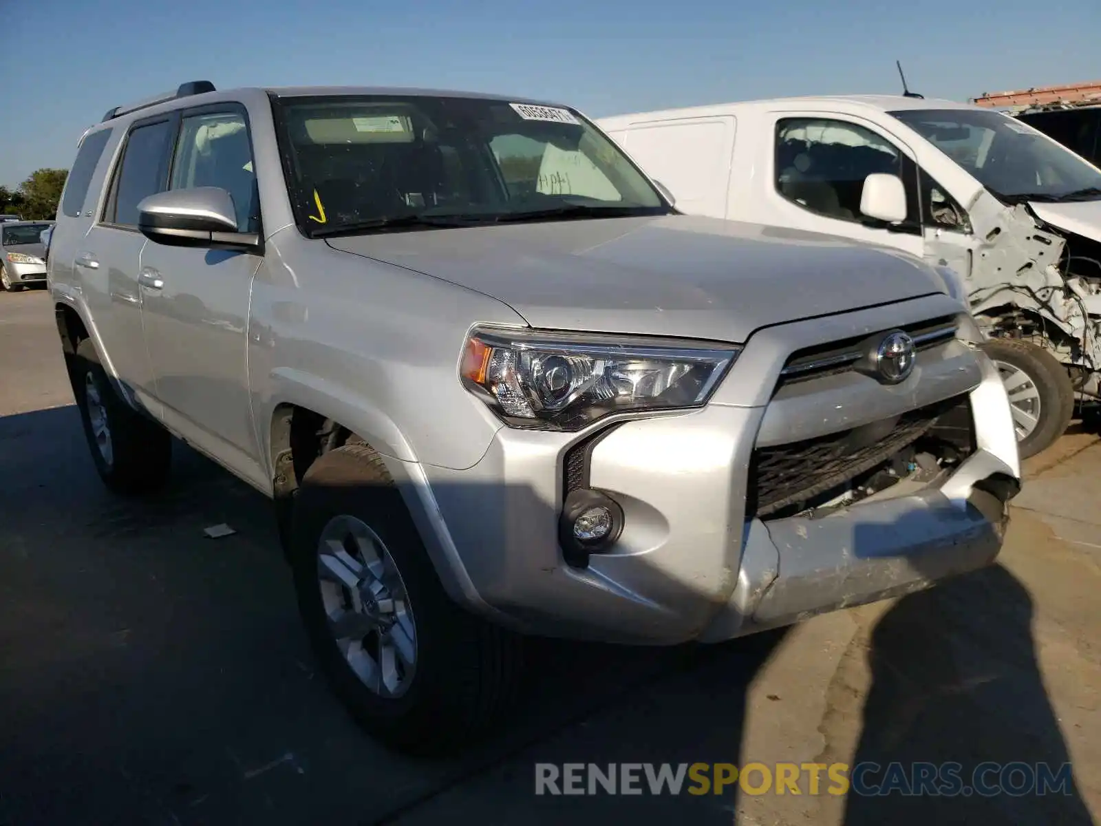 1 Photograph of a damaged car JTEMU5JR4M5928995 TOYOTA 4RUNNER 2021