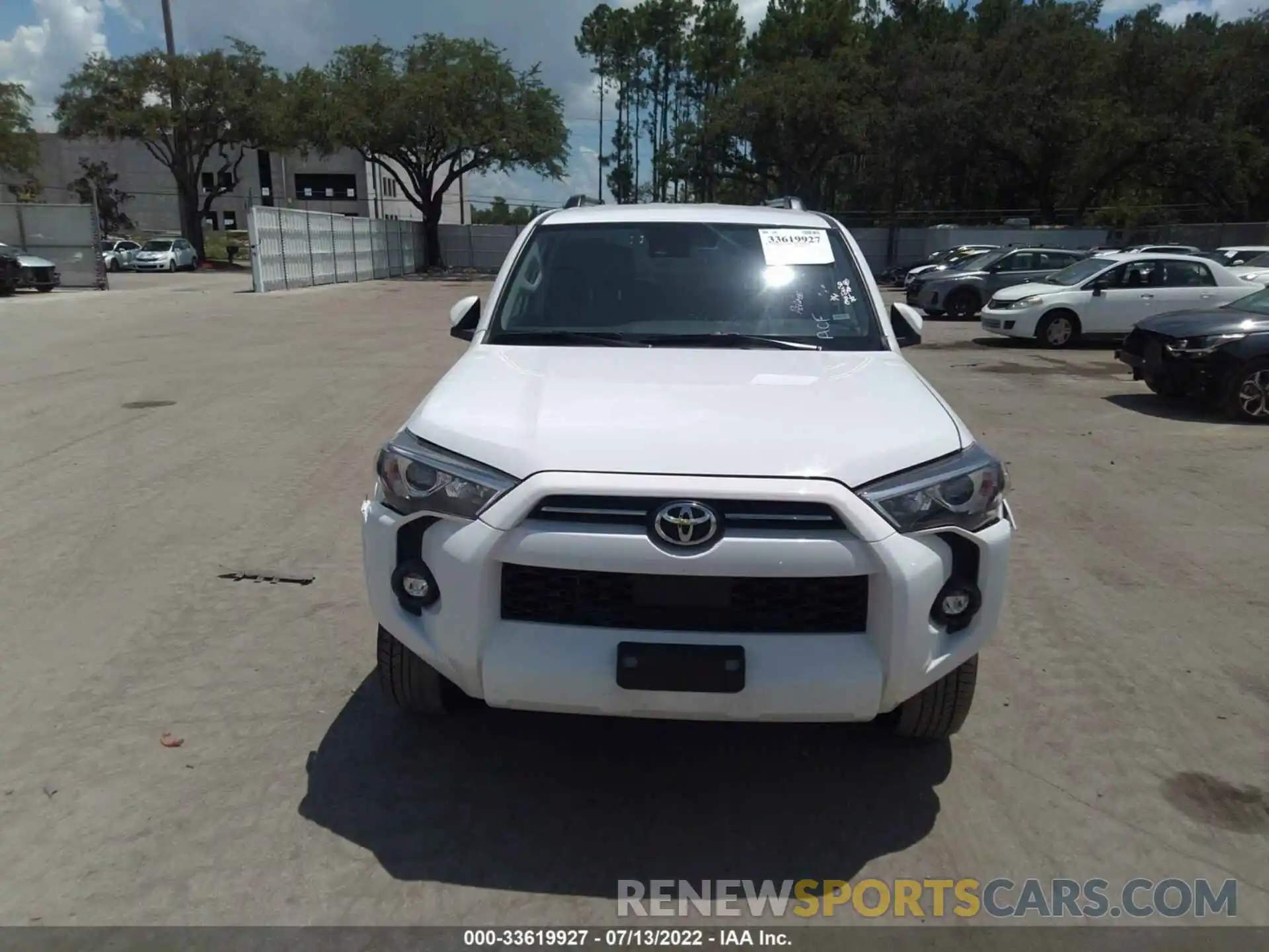 6 Photograph of a damaged car JTEMU5JR4M5941486 TOYOTA 4RUNNER 2021