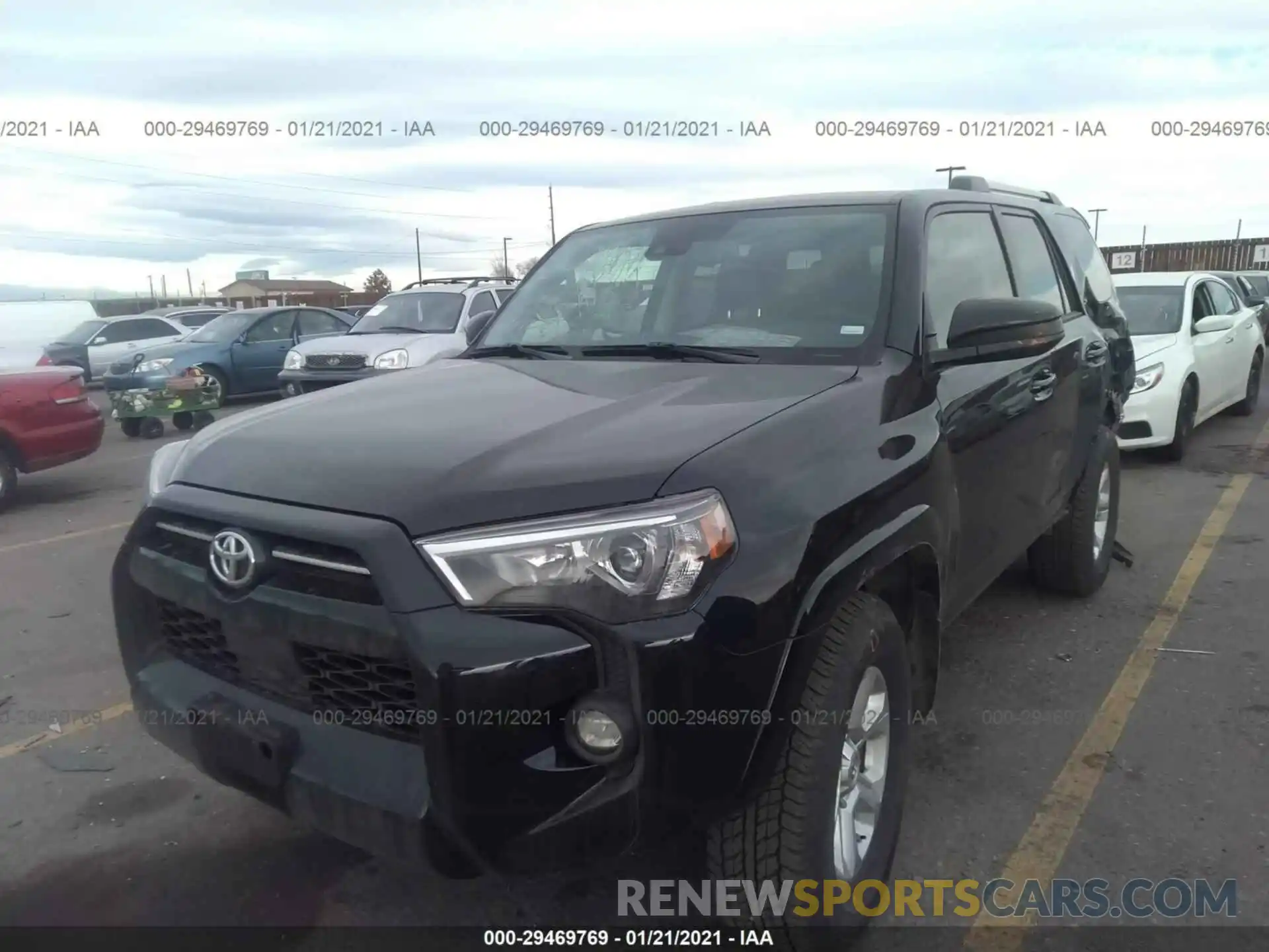 2 Photograph of a damaged car JTEMU5JR5M5864465 TOYOTA 4RUNNER 2021