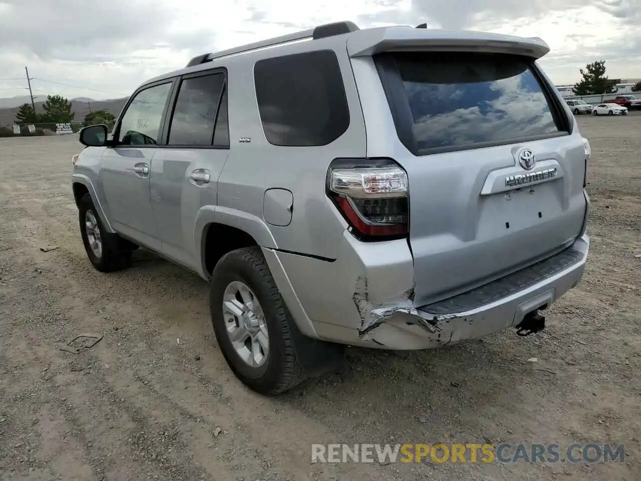 3 Photograph of a damaged car JTEMU5JR5M5867723 TOYOTA 4RUNNER 2021