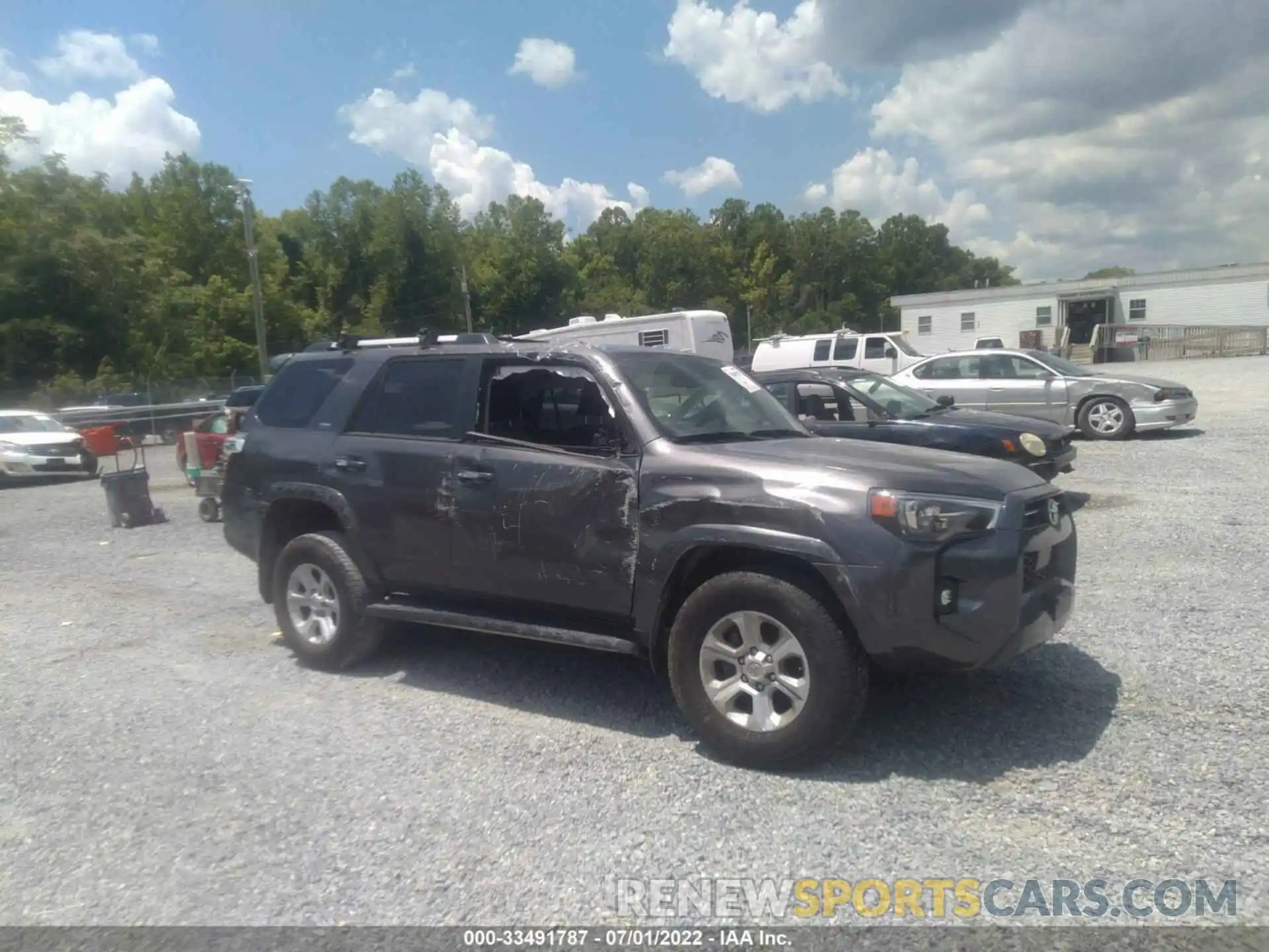 6 Photograph of a damaged car JTEMU5JR5M5892816 TOYOTA 4RUNNER 2021