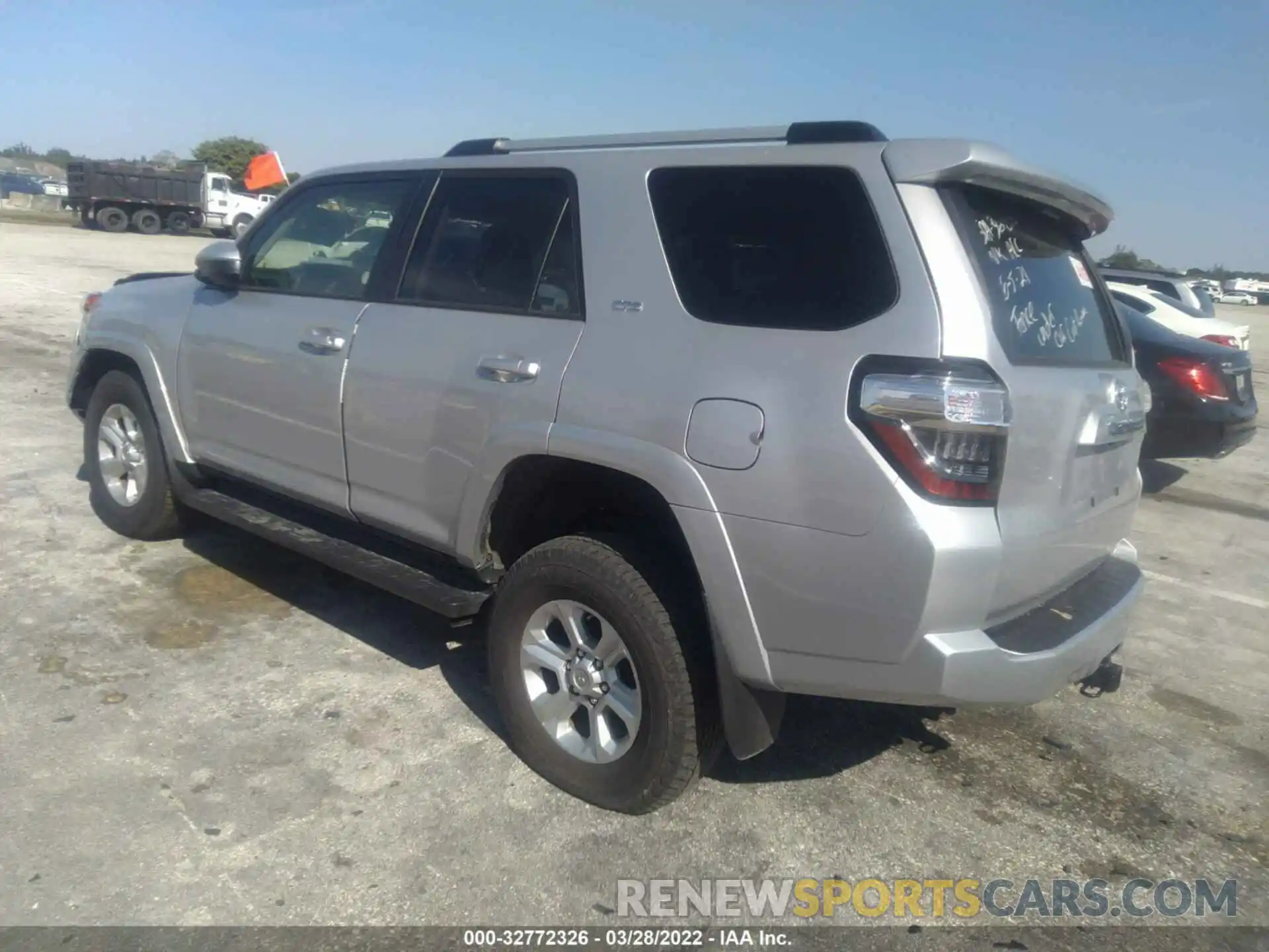 3 Photograph of a damaged car JTEMU5JR5M5917715 TOYOTA 4RUNNER 2021