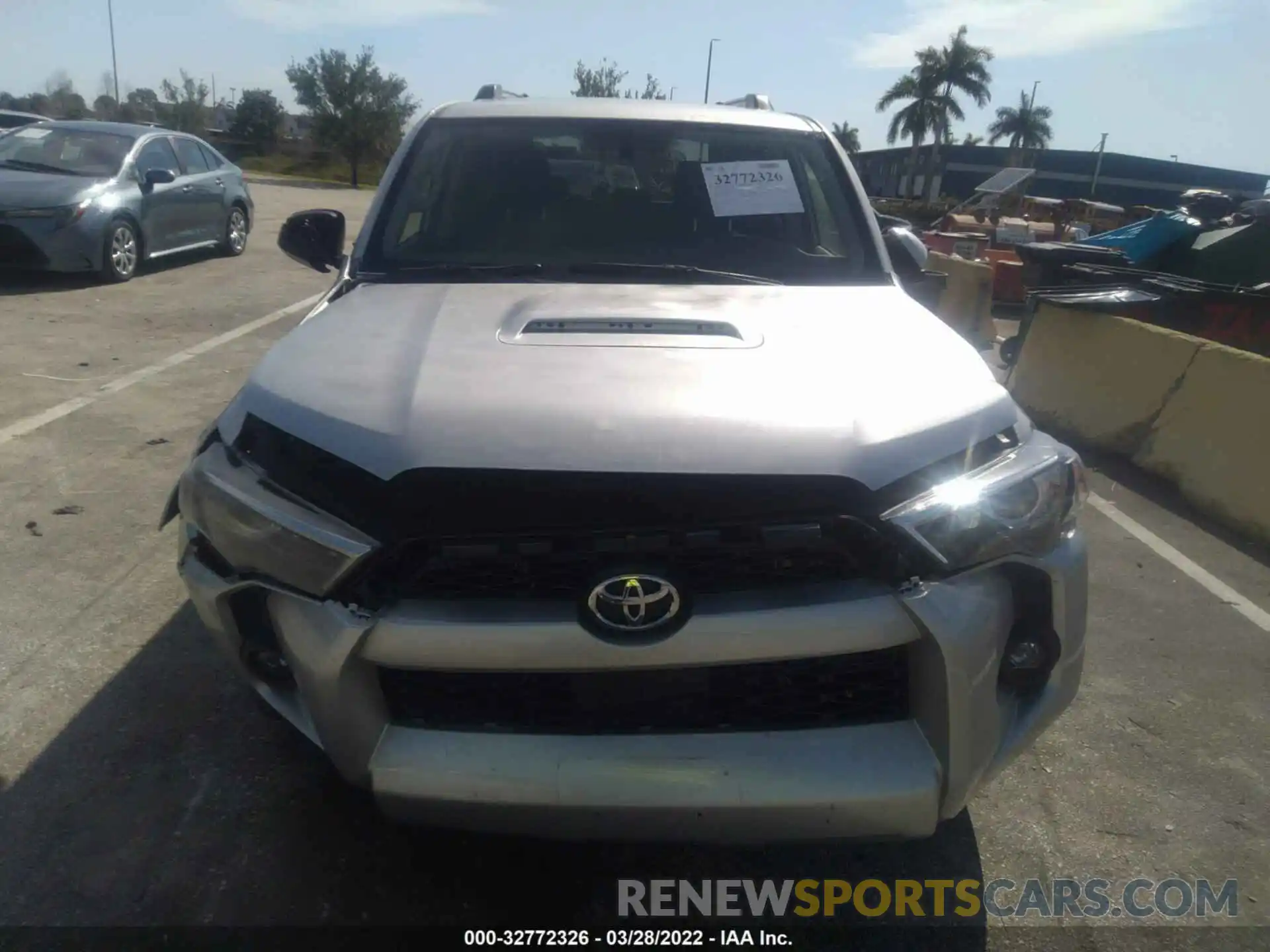 6 Photograph of a damaged car JTEMU5JR5M5917715 TOYOTA 4RUNNER 2021