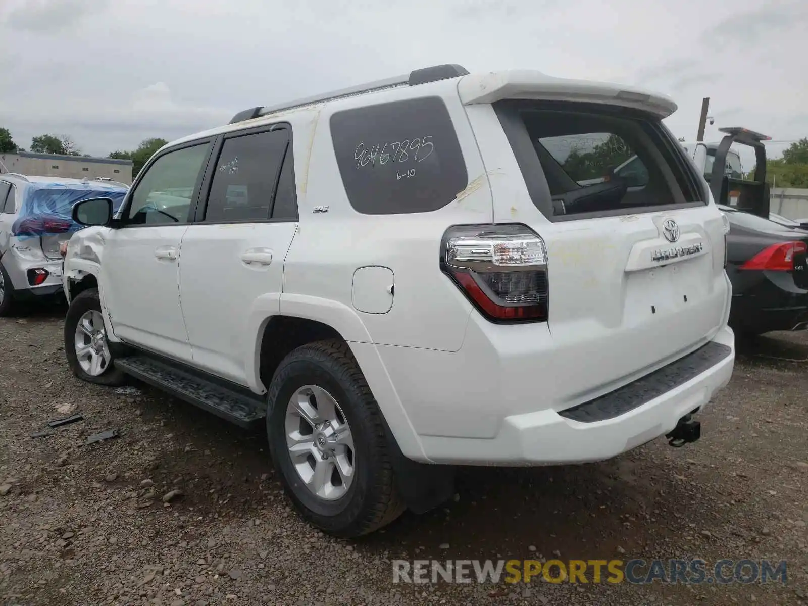 3 Photograph of a damaged car JTEMU5JR5M5917939 TOYOTA 4RUNNER 2021