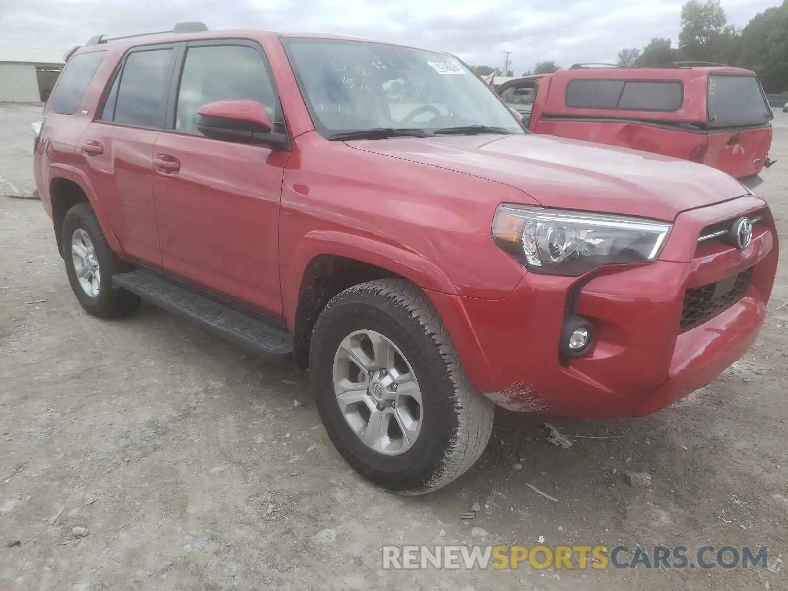 1 Photograph of a damaged car JTEMU5JR5M5924440 TOYOTA 4RUNNER 2021