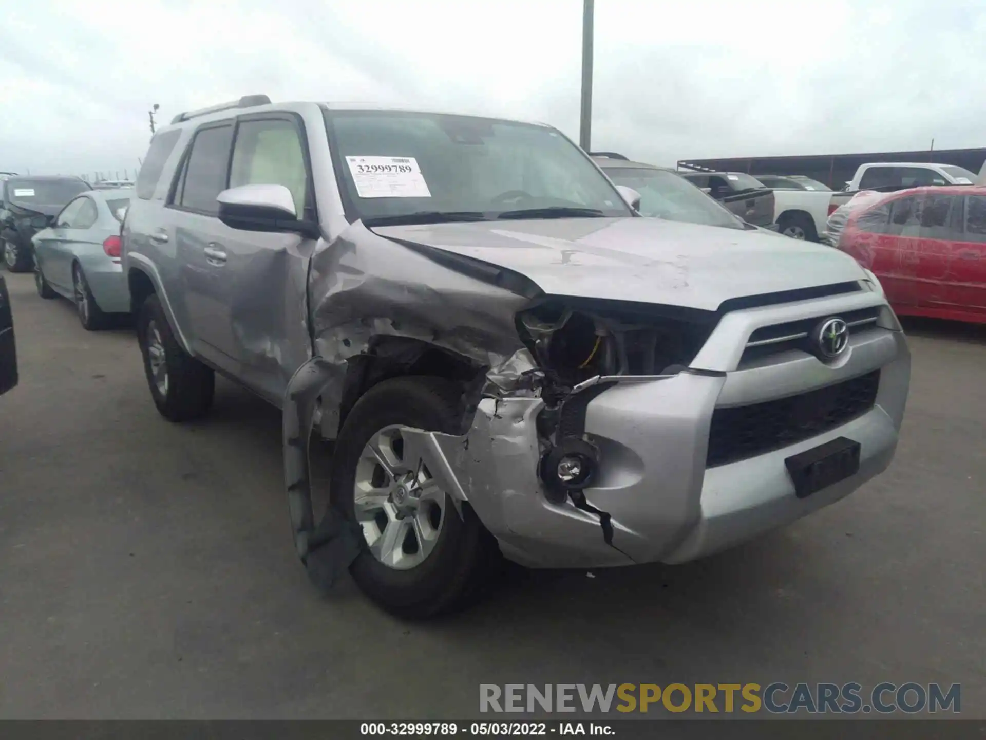 1 Photograph of a damaged car JTEMU5JR6M5880559 TOYOTA 4RUNNER 2021