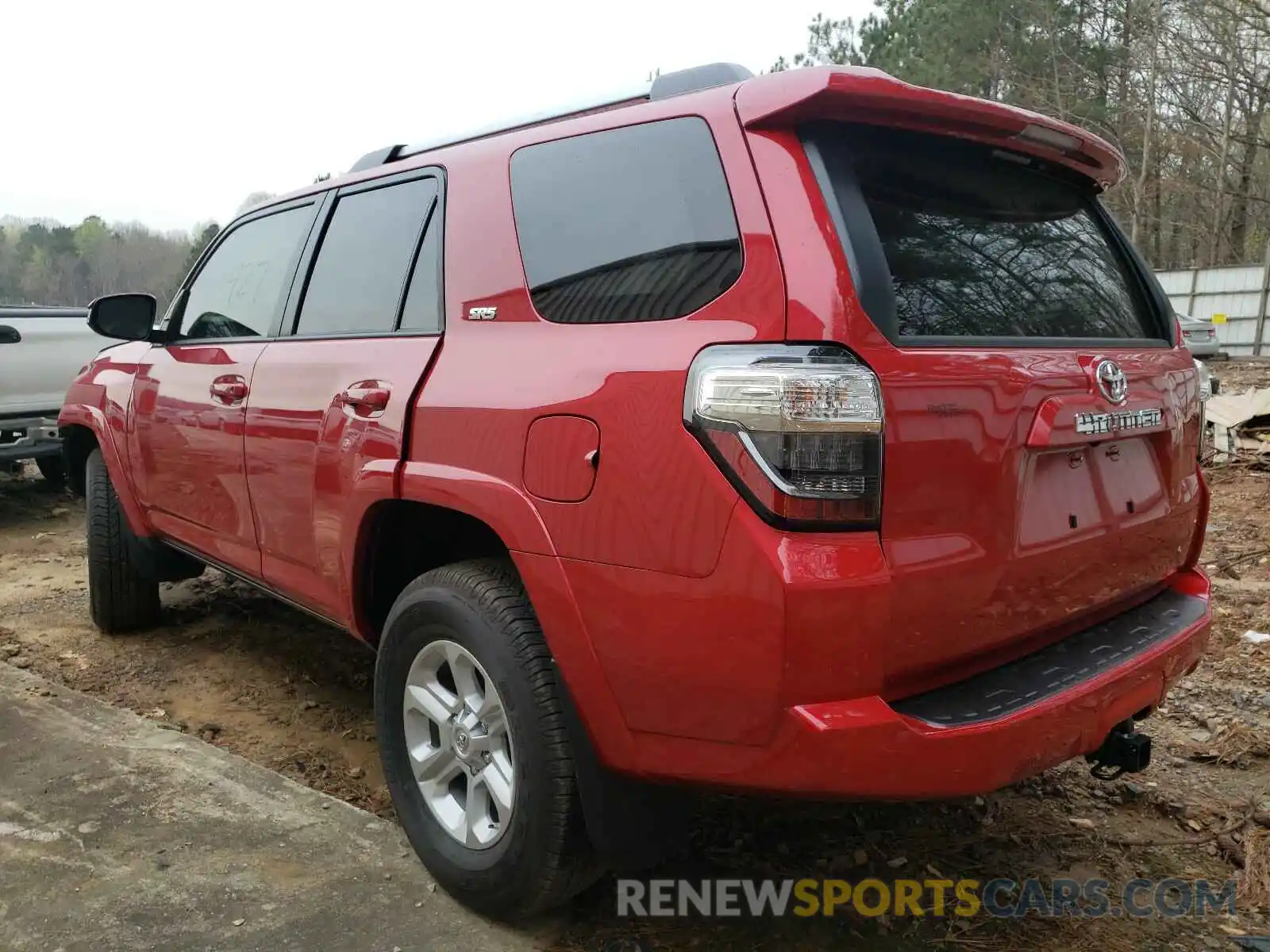 3 Photograph of a damaged car JTEMU5JR6M5893053 TOYOTA 4RUNNER 2021