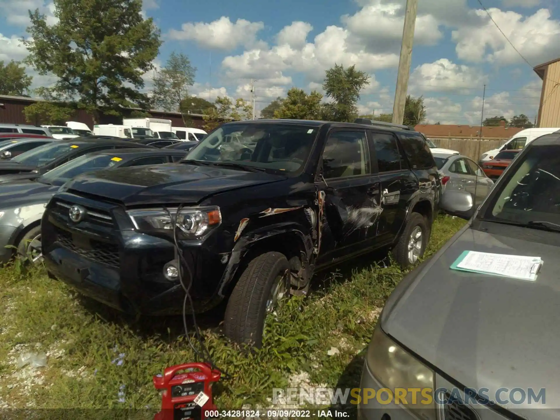 2 Photograph of a damaged car JTEMU5JR6M5895997 TOYOTA 4RUNNER 2021