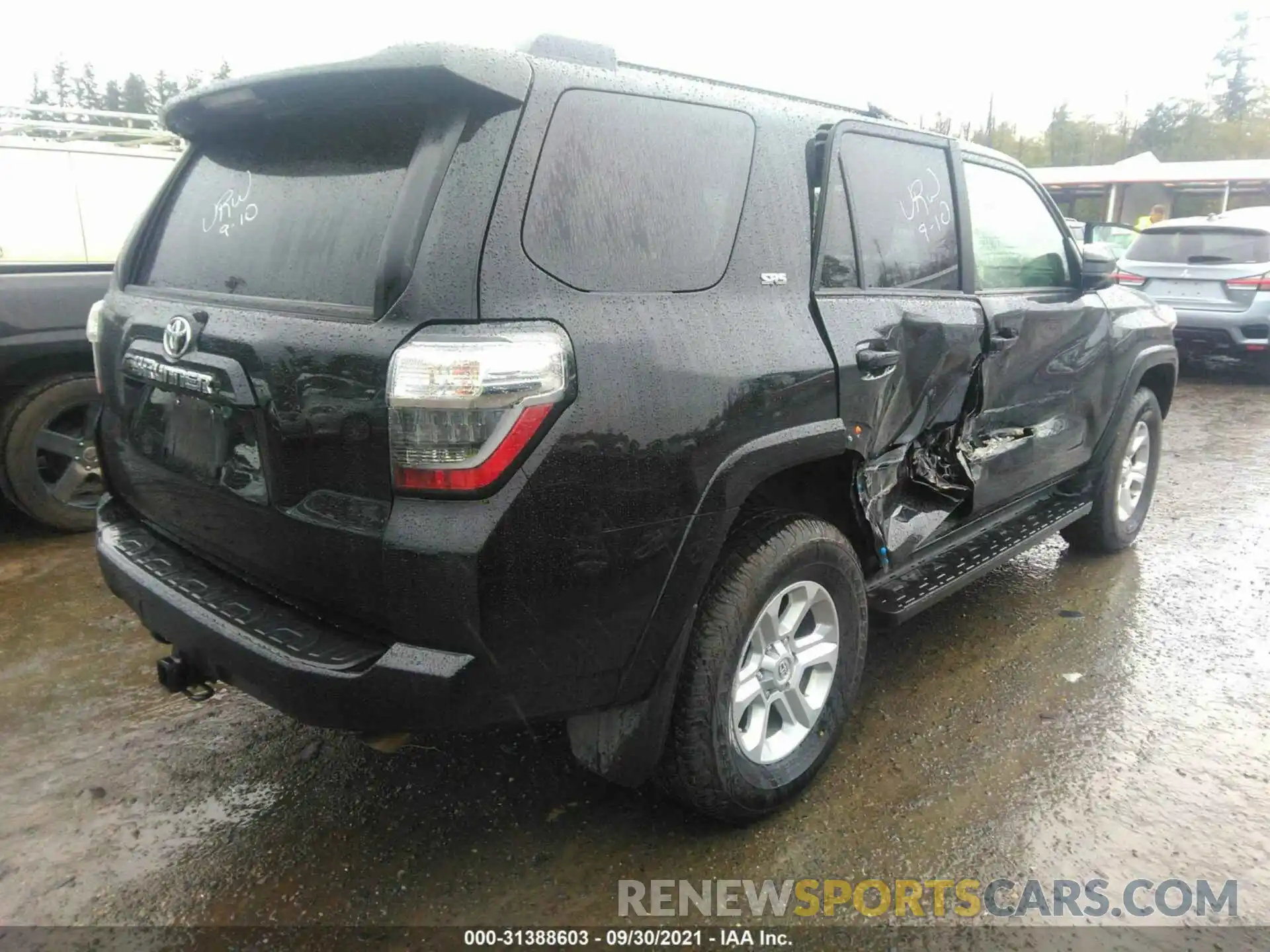 4 Фотография поврежденного автомобиля JTEMU5JR6M5931753 TOYOTA 4RUNNER 2021