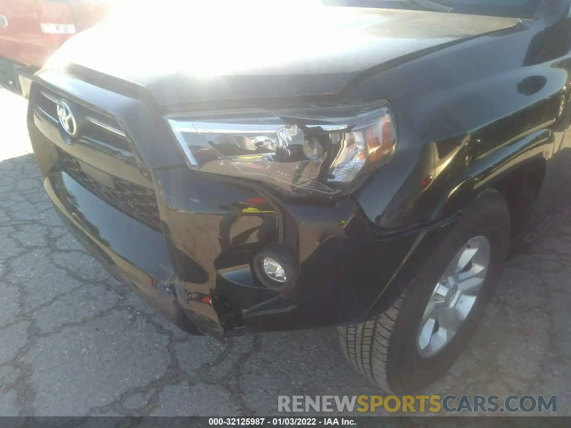 6 Photograph of a damaged car JTEMU5JR6M5940243 TOYOTA 4RUNNER 2021