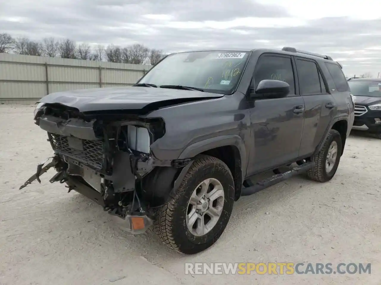 2 Photograph of a damaged car JTEMU5JR6M5963442 TOYOTA 4RUNNER 2021