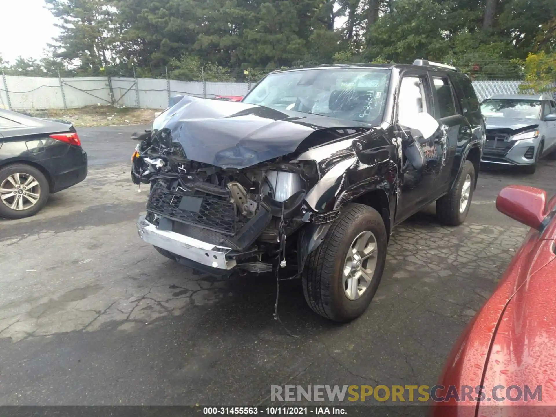 2 Photograph of a damaged car JTEMU5JR7M5850776 TOYOTA 4RUNNER 2021