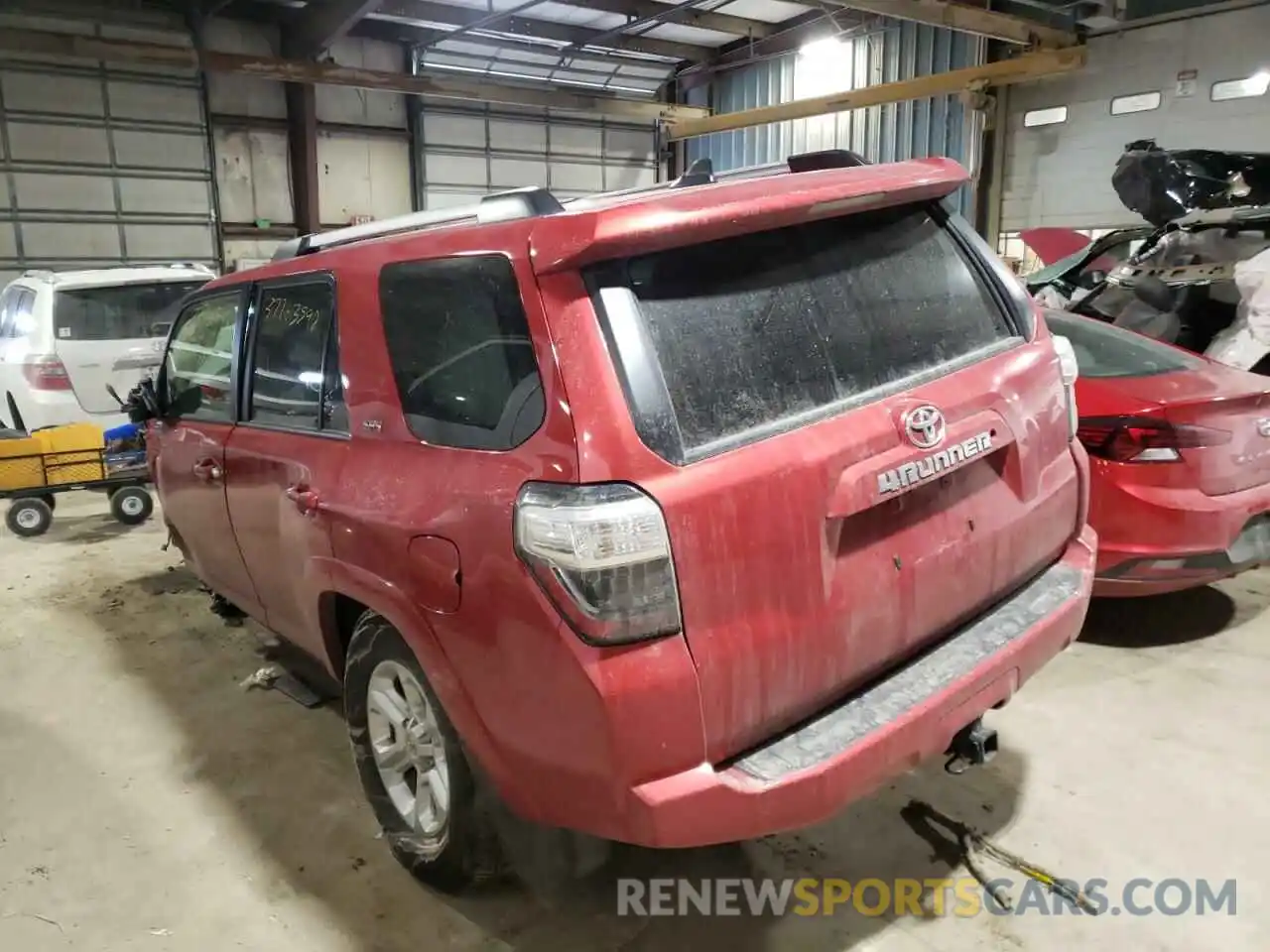 3 Photograph of a damaged car JTEMU5JR7M5855234 TOYOTA 4RUNNER 2021