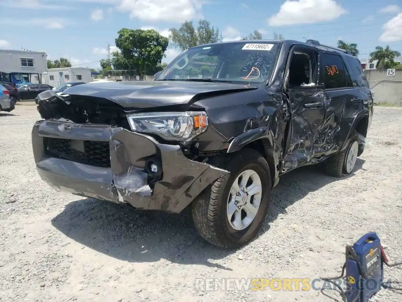 2 Photograph of a damaged car JTEMU5JR7M5860787 TOYOTA 4RUNNER 2021