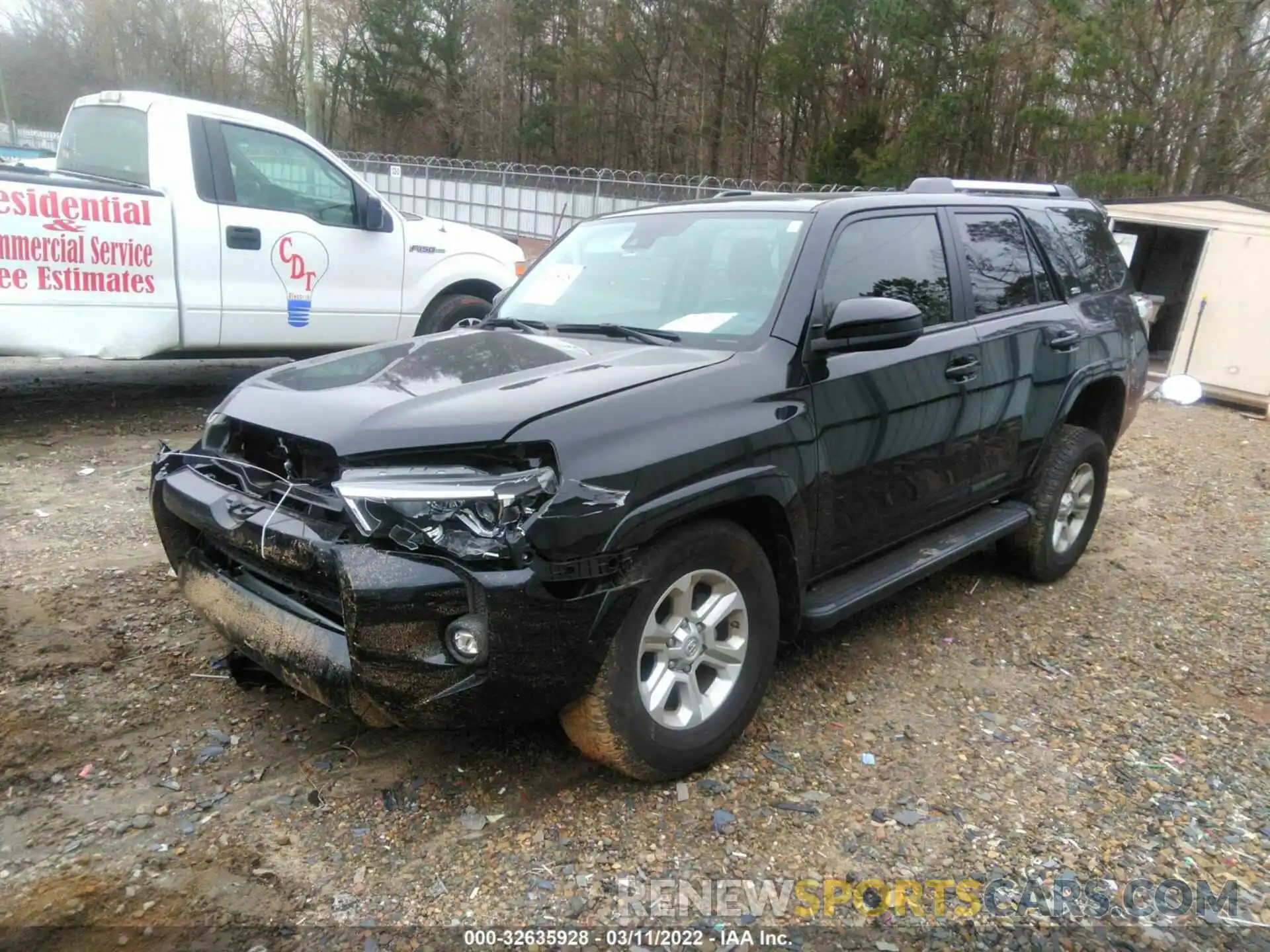 2 Photograph of a damaged car JTEMU5JR7M5862636 TOYOTA 4RUNNER 2021