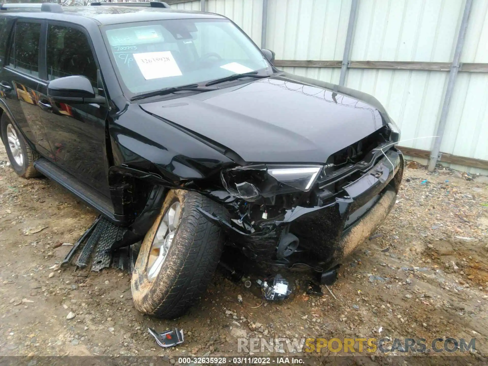 6 Photograph of a damaged car JTEMU5JR7M5862636 TOYOTA 4RUNNER 2021