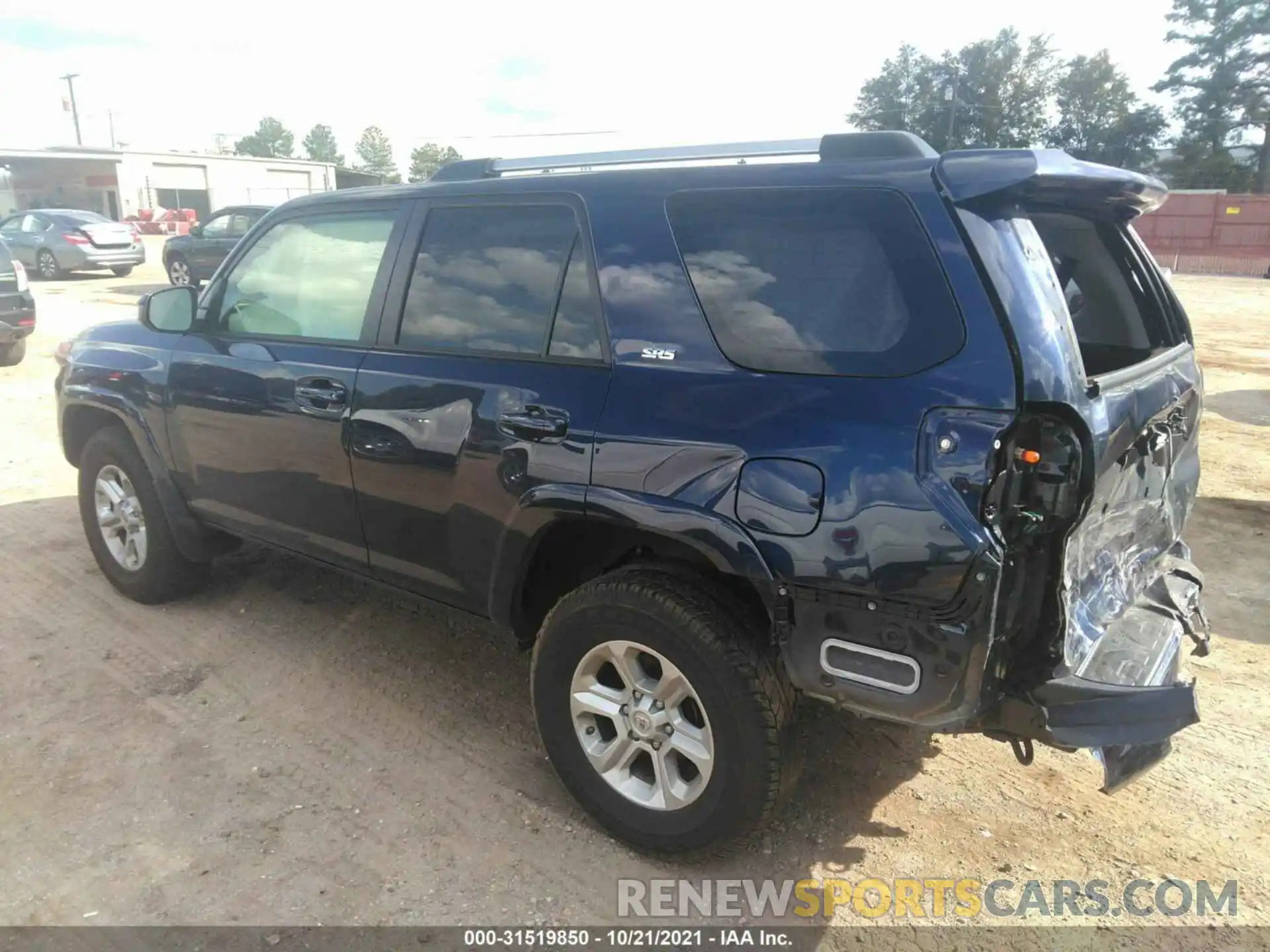 3 Photograph of a damaged car JTEMU5JR7M5888721 TOYOTA 4RUNNER 2021